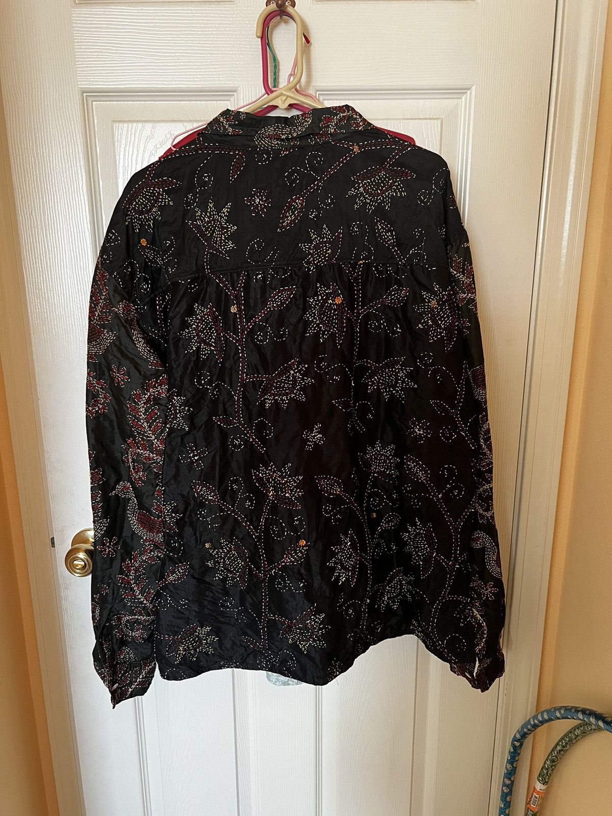 No Maintenance NO MAINTENANCE ONE OF ONE VINTAGE SILK KANTHA SHIRT Size US XL / EU 56 / 4 - 2 Thumbnail