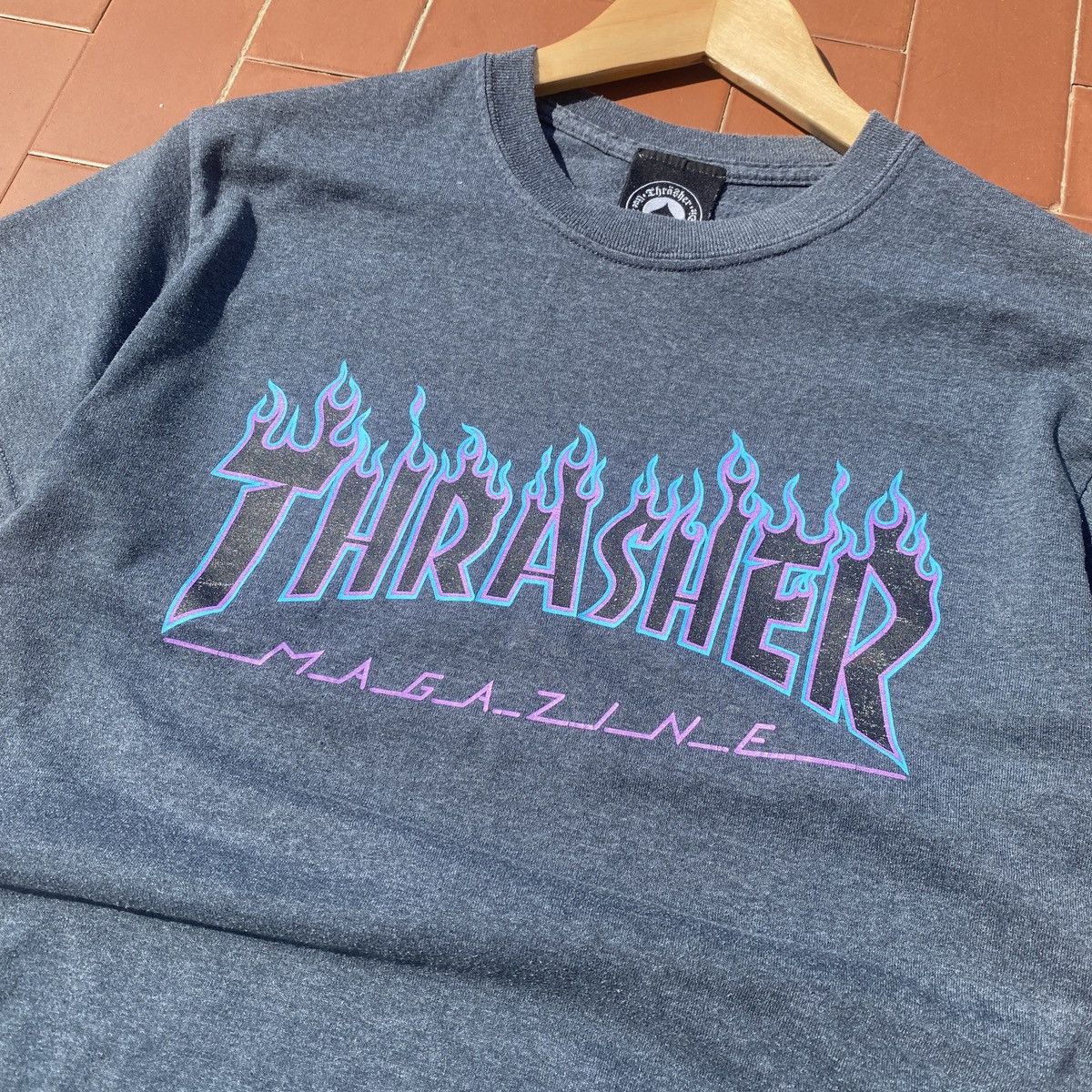 Thrasher Men’s THRASHER MAGAZINE GRAY FIRE PRINT T SHIRT SIZE S-M Size US M / EU 48-50 / 2 - 4 Thumbnail