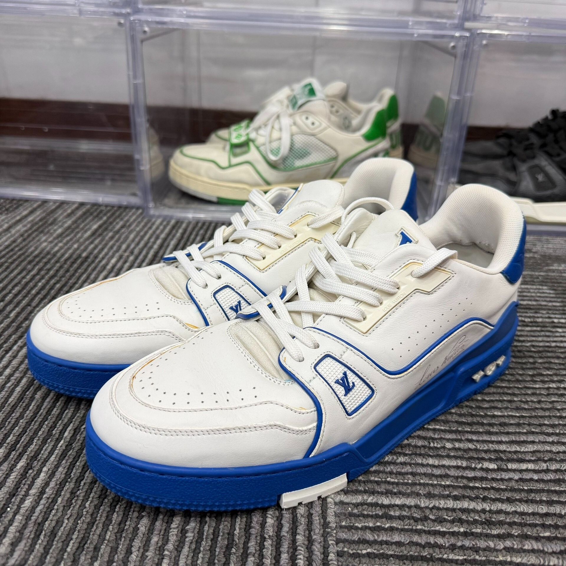 Louis Vuitton Louis Vuitton Training Blue Lowtop Sneakers 9 Men Size US 9 / EU 42 - 1 Thumbnail