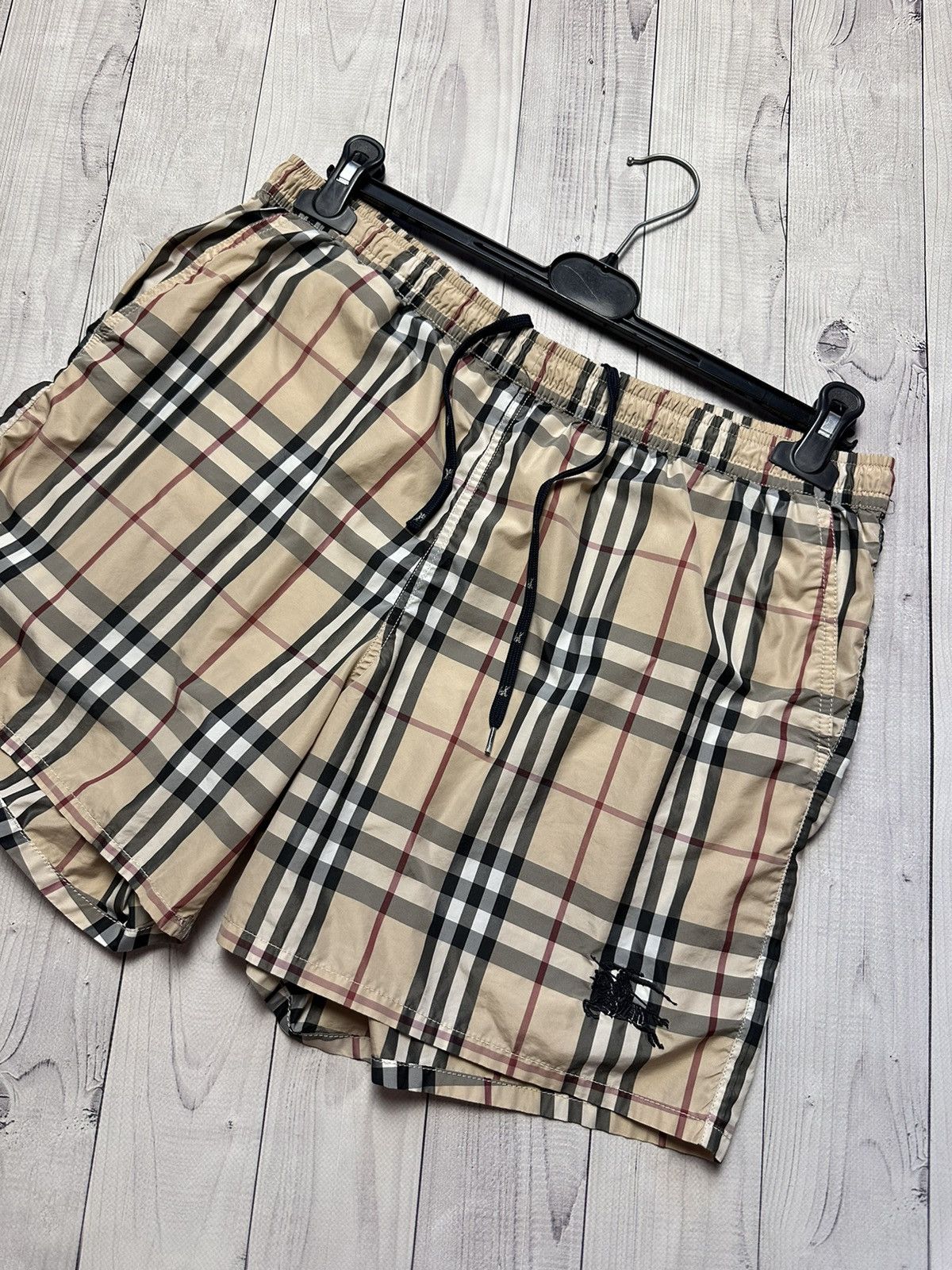 Burberry × Vintage Vintage Burberry plaid shorts size M plaid rare Size US 32 / EU 48 - 2 Thumbnail