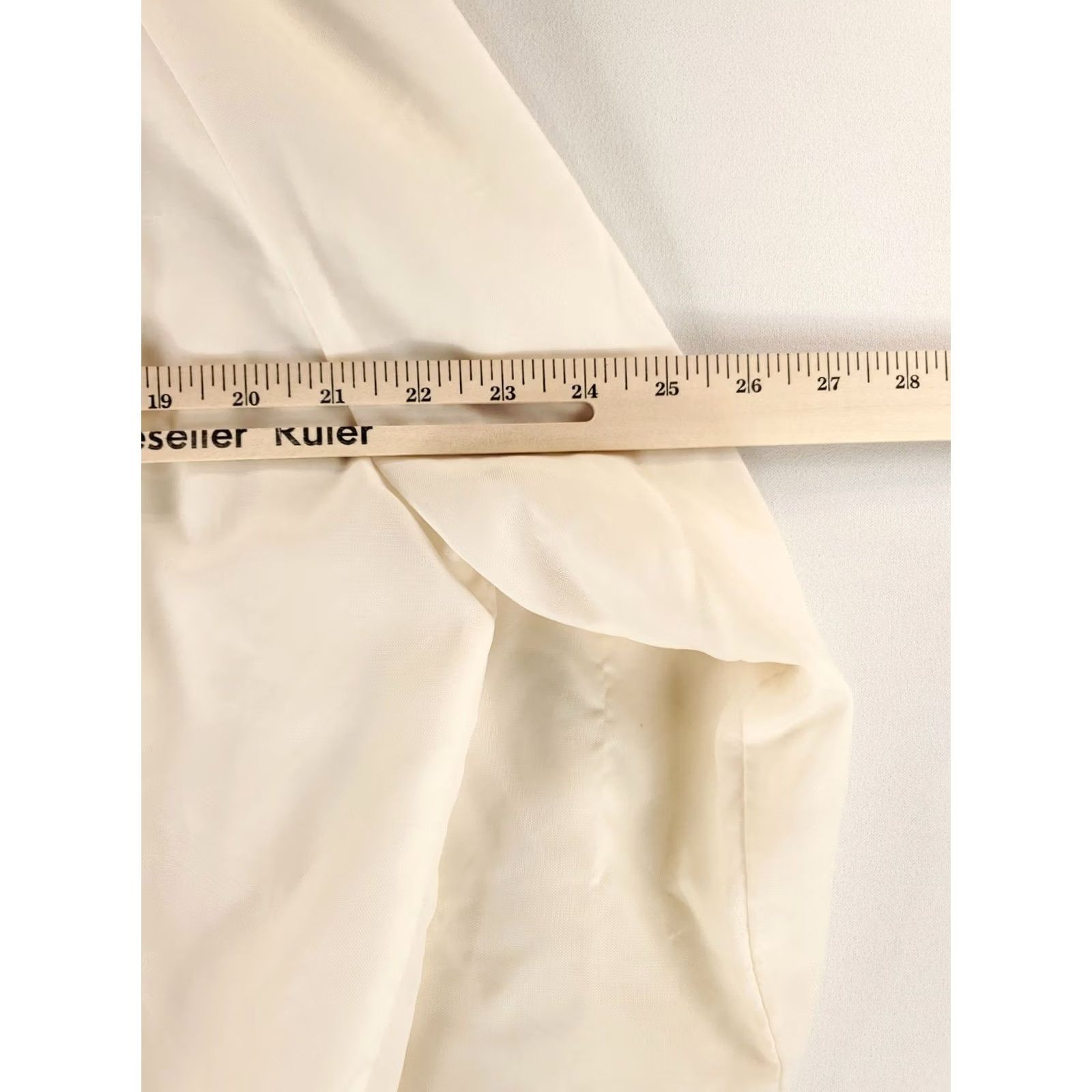 Vintage VINTAGE Iowa State Gem Satin Bomber Jacket Mens L White 70s 80s Snap Sportswear Size US L / EU 52-54 / 3 - 7 Thumbnail