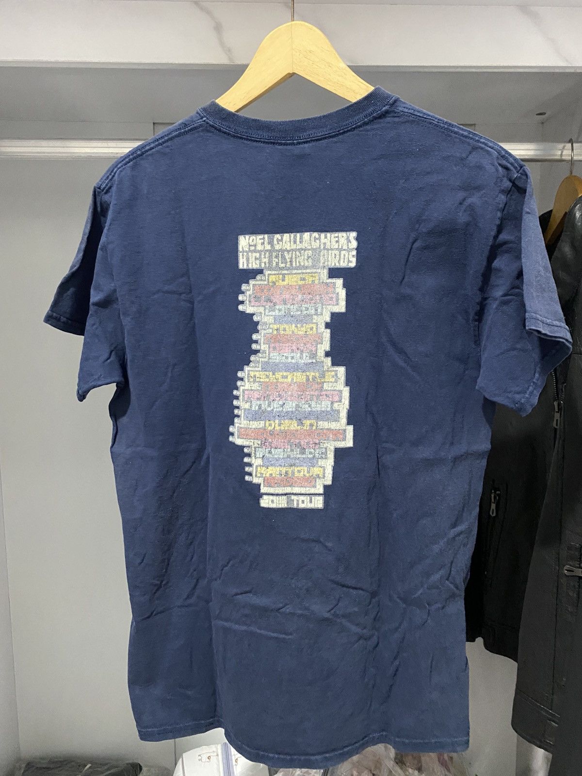 Vintage 💸BINDINGOFFER💸Noel Gallaghers High Flying Birds 2019 Tour Size US M / EU 48-50 / 2 - 4 Thumbnail