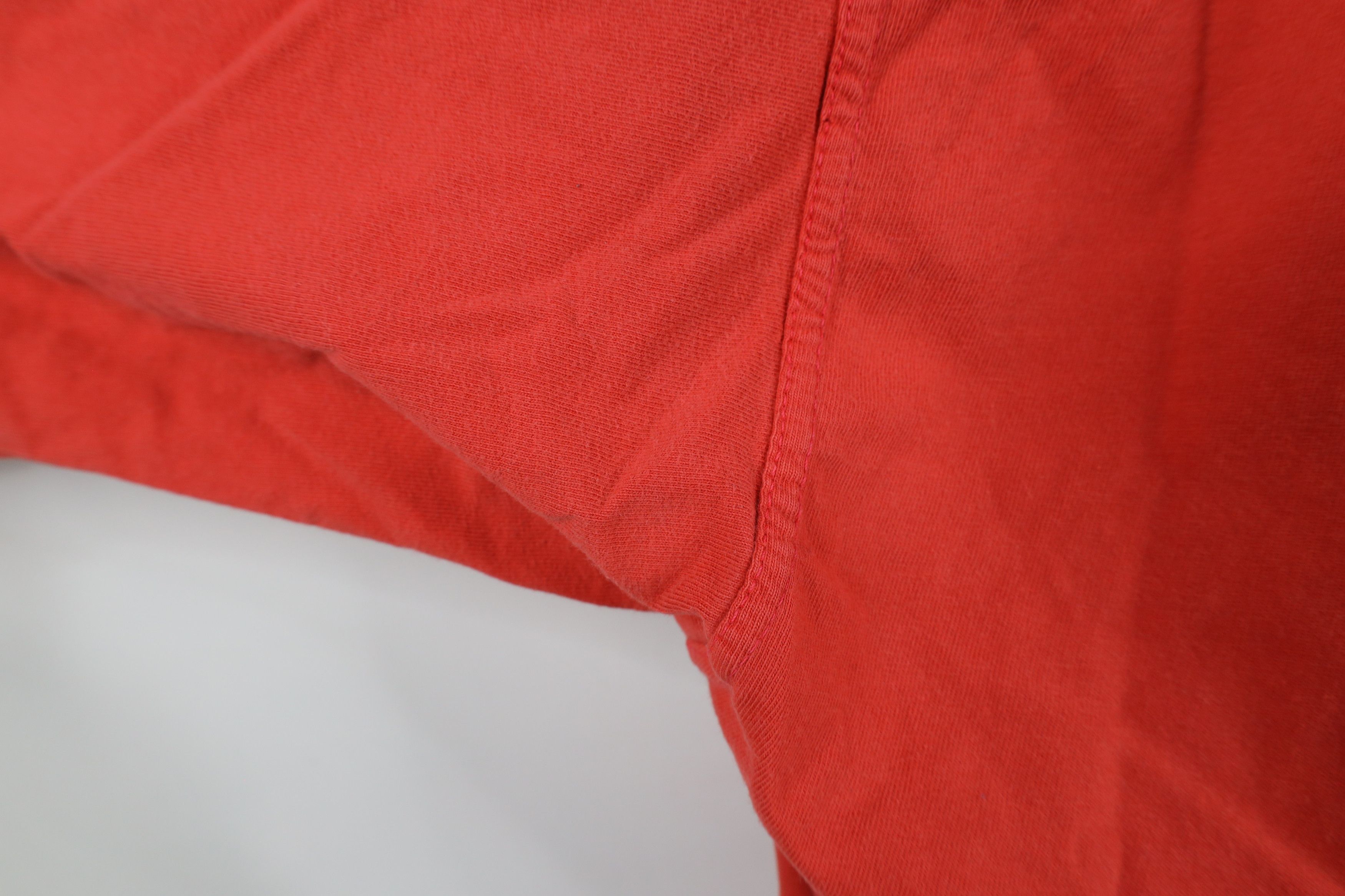 Levi's × Vintage Vintage 90s Levis Spell Out Script T-Shirt Coral Pink Cotton Size US M / EU 48-50 / 2 - 8 Thumbnail