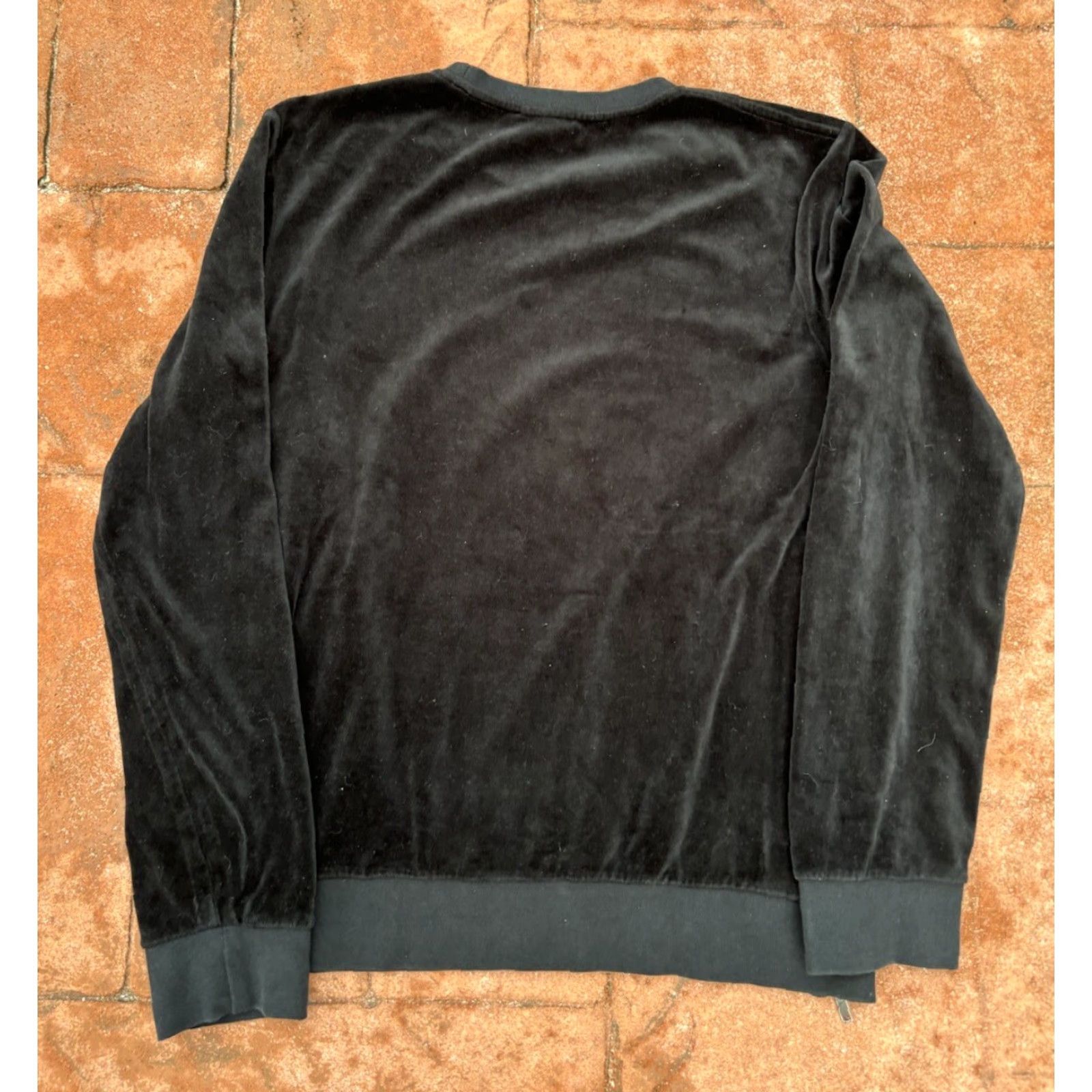 Vince Vince Velour Crewneck Sweatshirt Medium Black Womens Blouse Crew Neck Pullover Casual Long Sleeve Pattern: Solid Size M / US 6-8 / IT 42-44 - 3 Thumbnail