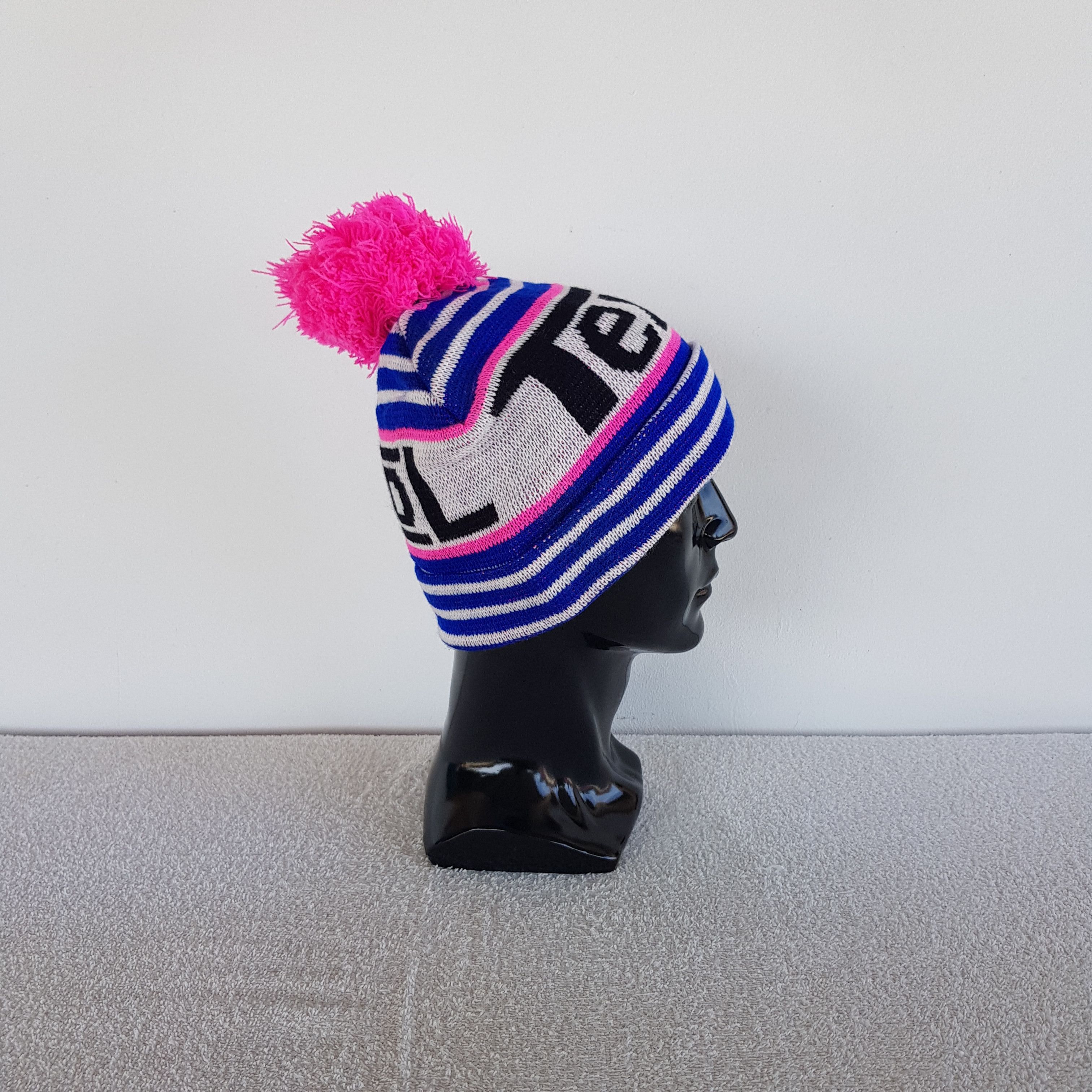 Japanese Brand NWT Vintage Texas Cute Beanie Pom Pom Snow Caps Ski Hats. Size ONE SIZE - 4 Thumbnail