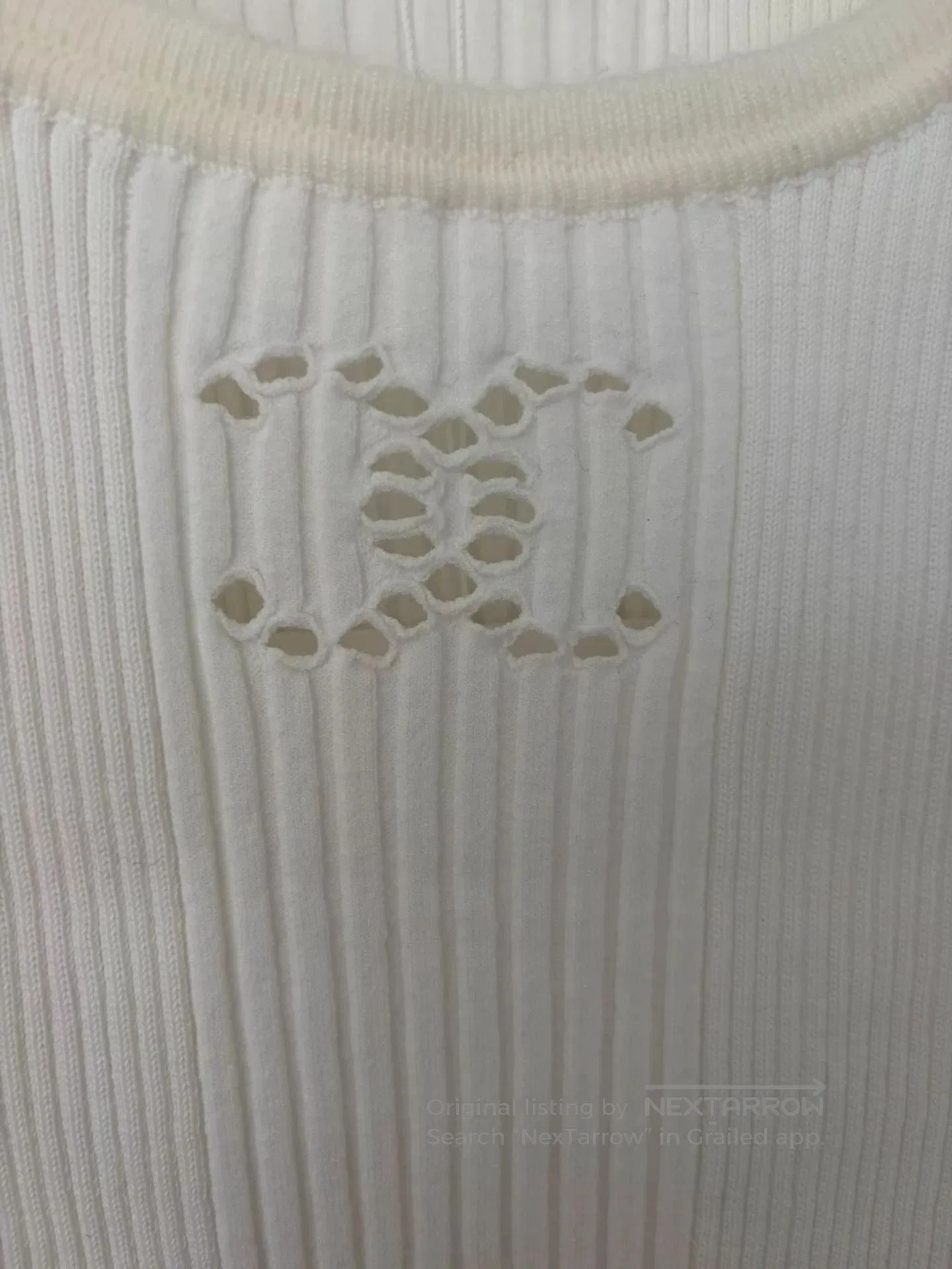 Chanel Chanel 25C White CC Cutout Knit Tank. Size US XS / EU 42 / 0 - 4 Thumbnail