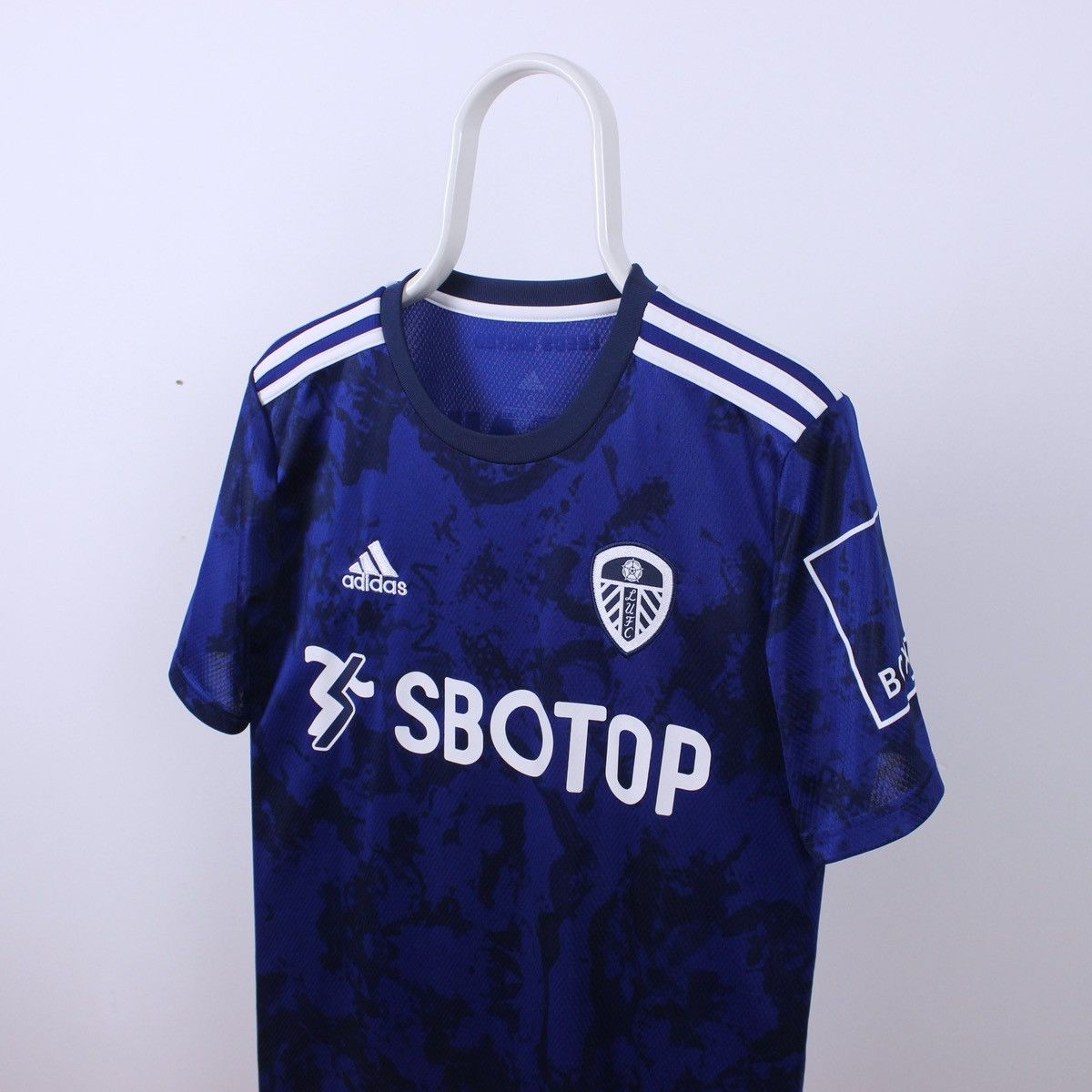Adidas Adidas Leeds United Magnus 2021/22 Away T-Shirt Jersey Size US S / EU 44-46 / 1 - 1 Thumbnail