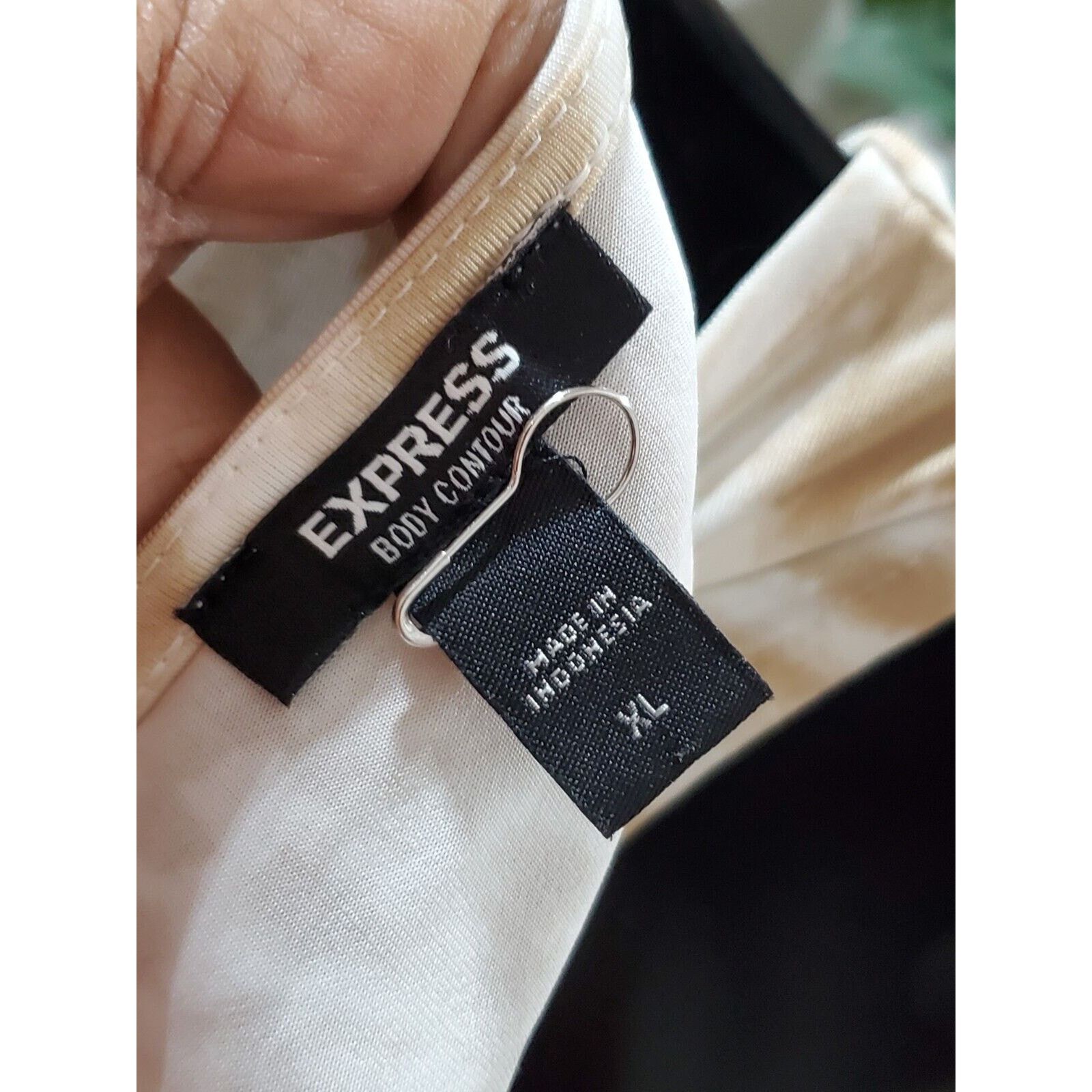 Express Express Polyester Sleeveless Bodysuit Top Blouse Size XL Size XL / US 12-14 / IT 48-50 - 6 Thumbnail