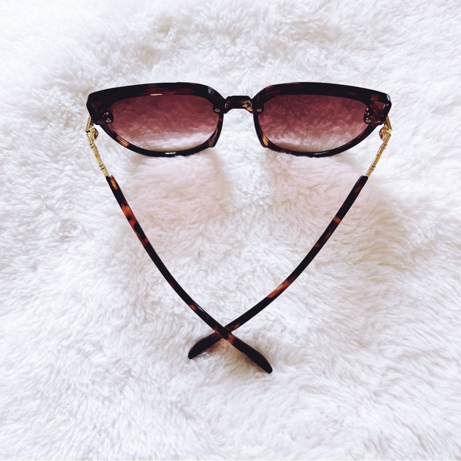 Other Liana Tortoise Brown Sleek Sunglasses Size ONE SIZE - 10 Thumbnail