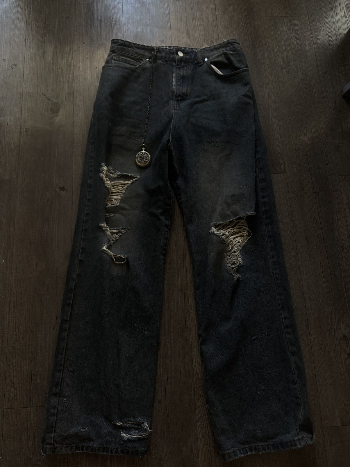Basketcase Gallery Distressed zombie baggy denim