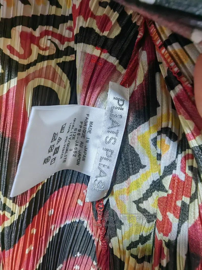 Issey Miyake Issey Miyake Red Opera Mask Print Jacket Size L / US 10 / IT 46 - 2 Thumbnail