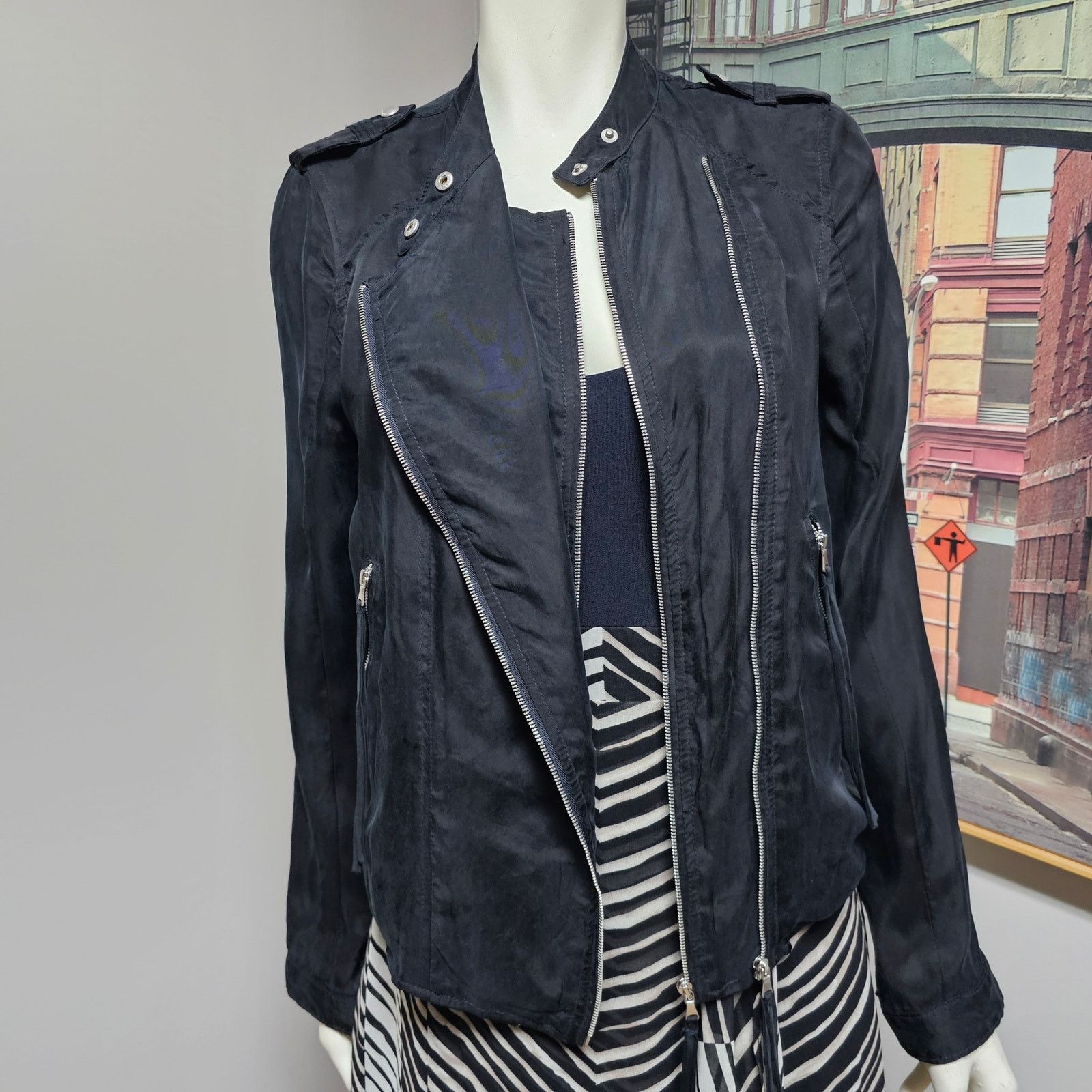 BLANKNYC BlankNYC Silky Lightweight Moto Jacket Black Size Small Size S / US 4 / IT 40 - 2 Thumbnail