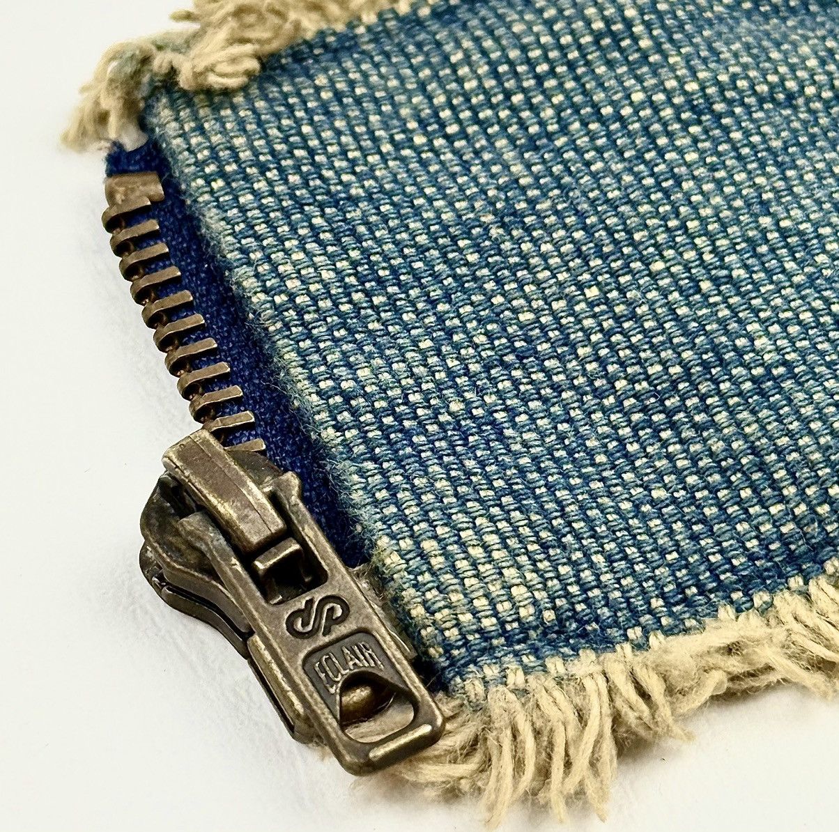 Chanel Chanel - Karl - FW/01 - Denim - Rhinestone - CC - Logo Cuff Size ONE SIZE - 21 Thumbnail