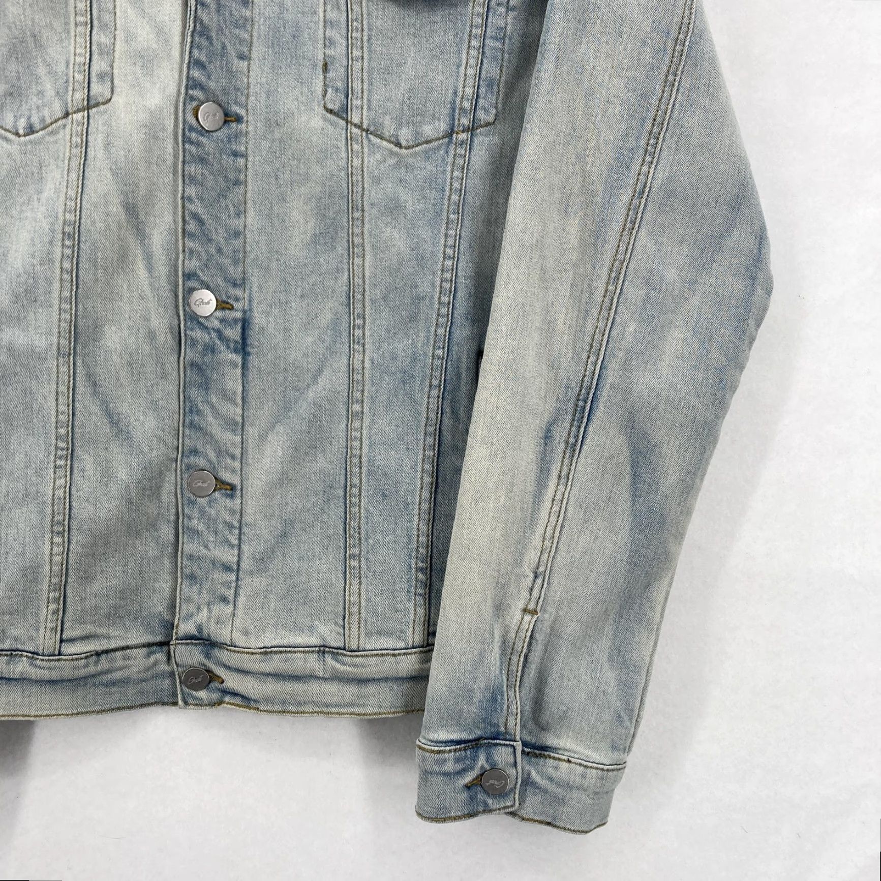 Vintage VINTAGE Ghost Lifestyle Denim Jacket Mens 2XL Light Wash Denim Trucker Limited Edition Size US XXL / EU 58 / 5 - 3 Thumbnail
