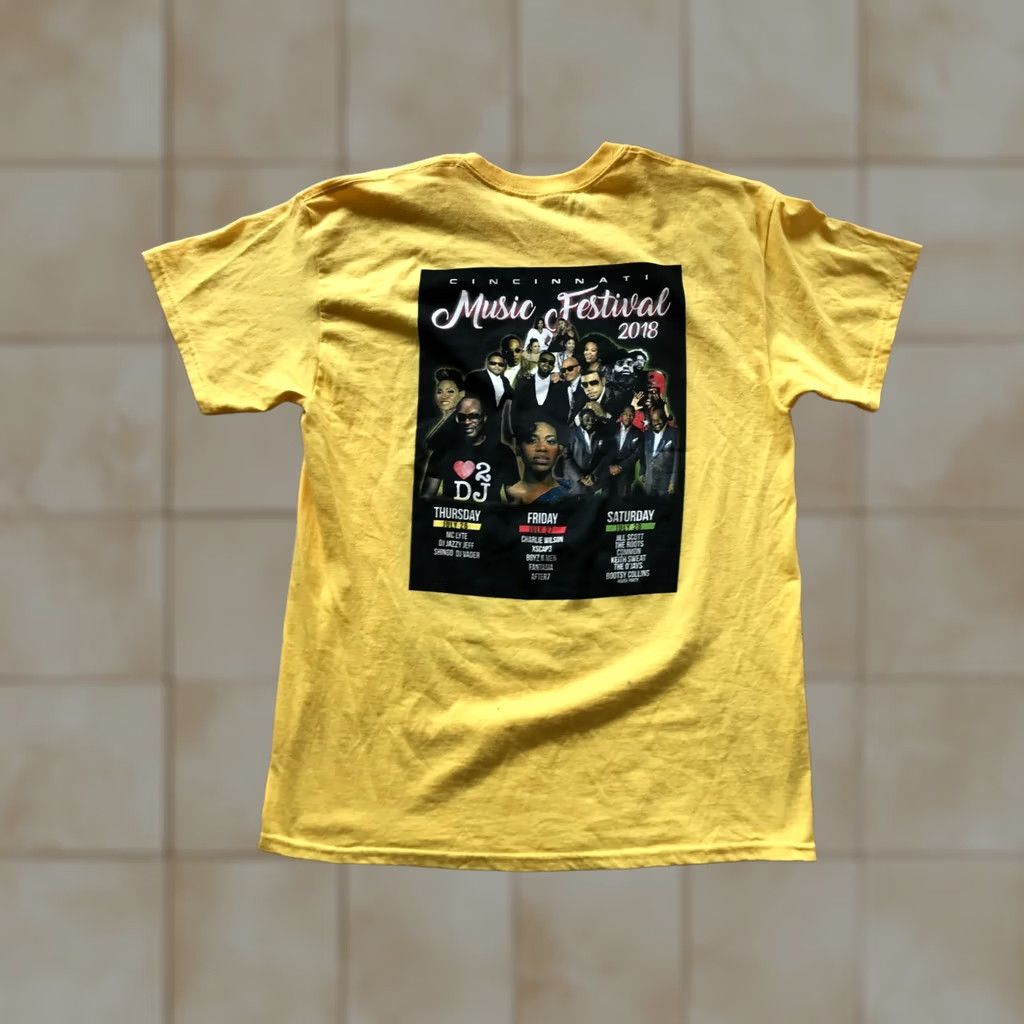 Gildan 2018 Cincinnati Music Fest Common Boyz 2 Men Band Concert Tour Shirt Sz L Mens T-Shirt Yellow Graphic Tee Music Size US L / EU 52-54 / 3 - 1 Thumbnail