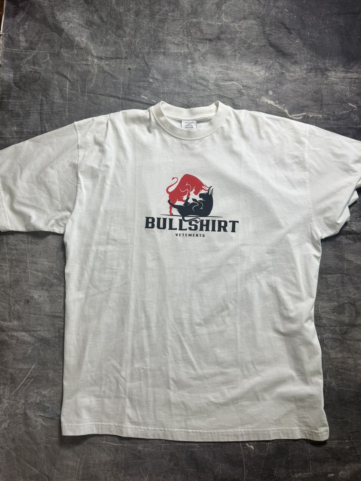 Vetements Vetements Bullshirt T-Shirt Size US XS / EU 42 / 0 - 1 Thumbnail