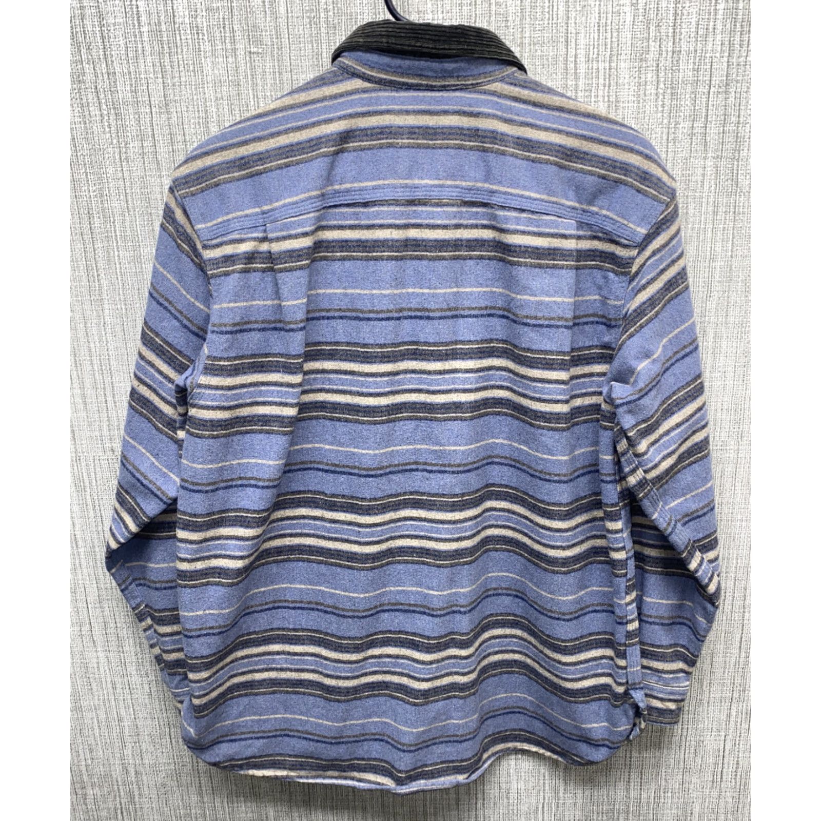 Vintage L.L. Bean Women’s Blue Striped Long Sleeve Snap Button Front Shirt Size M Regular Fit Button-Up Collared Cotton 100% New? Size M / US 6-8 / IT 42-44 - 5 Thumbnail