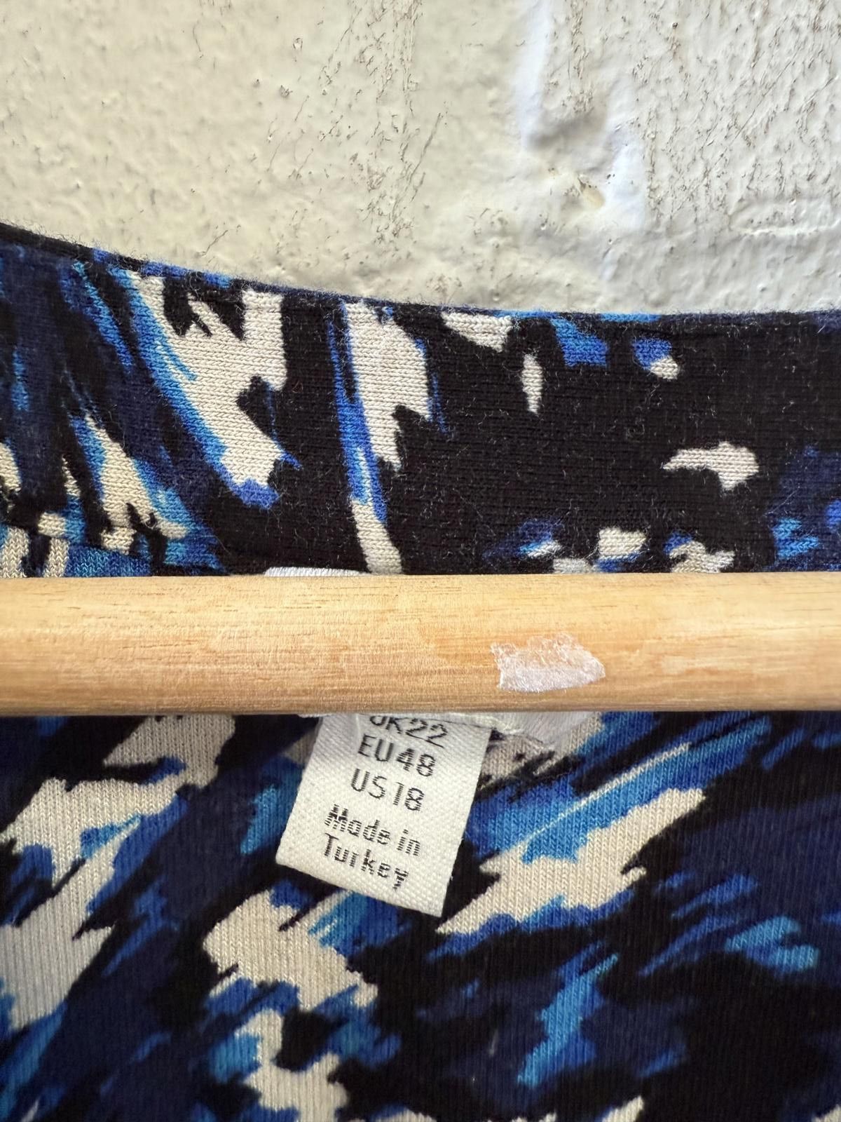 Unknown London Women's Maternity Top with Blue and Black Abstract Pattern Size XXL / US 16-18 / IT 52-54 - 4 Thumbnail