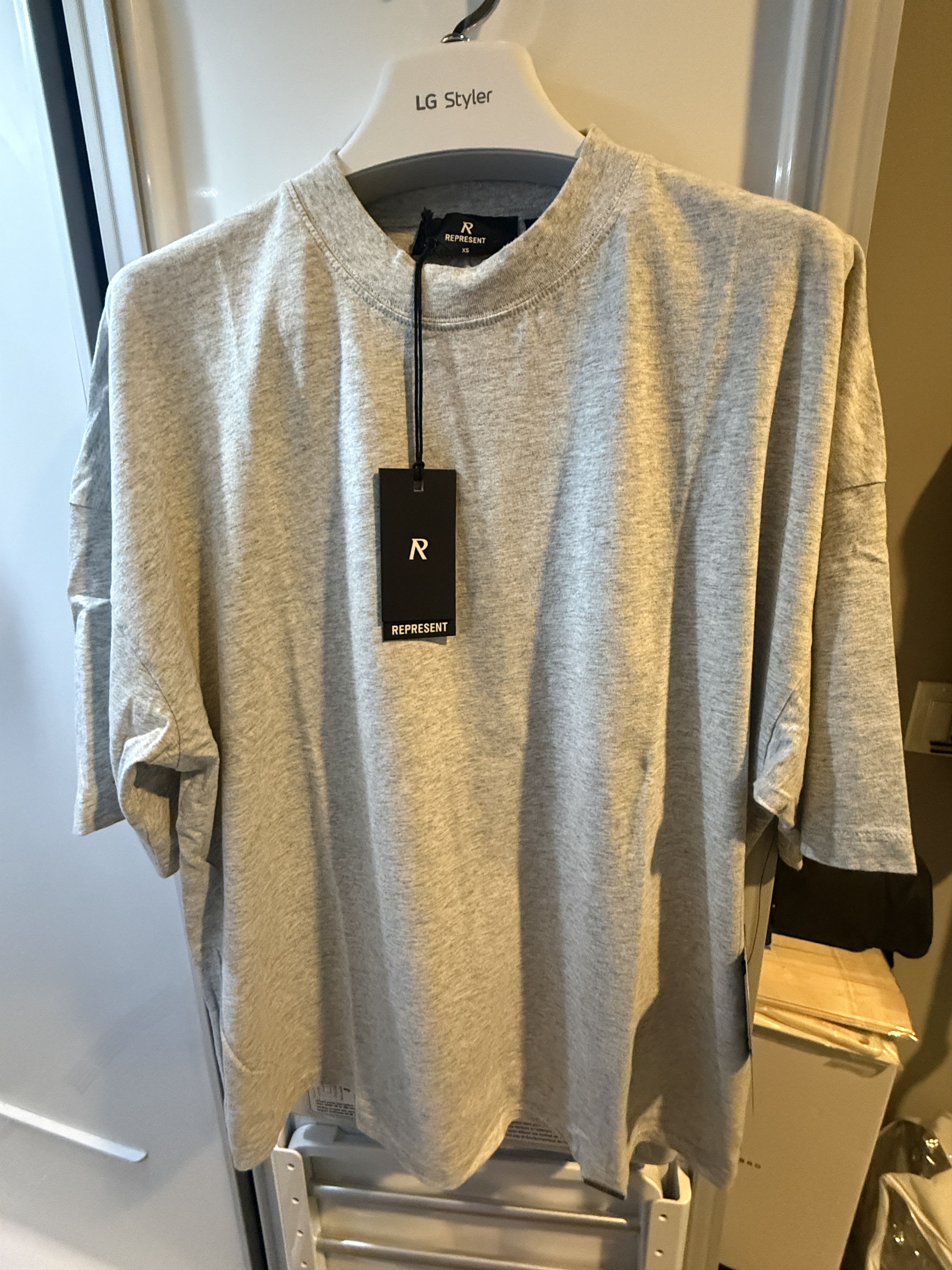 Represent Clo. Initial Boxy T-Shirt Size US XS / EU 42 / 0 - 5 Thumbnail