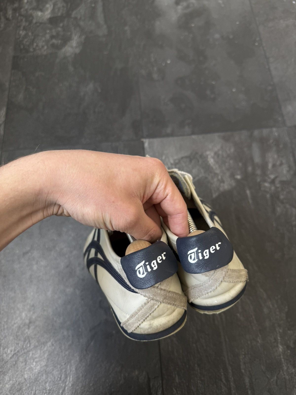 Asics × Vintage Vintage rare low top asics onitsuka tiger kill bill 90s Size US 9 / EU 42 - 10 Thumbnail