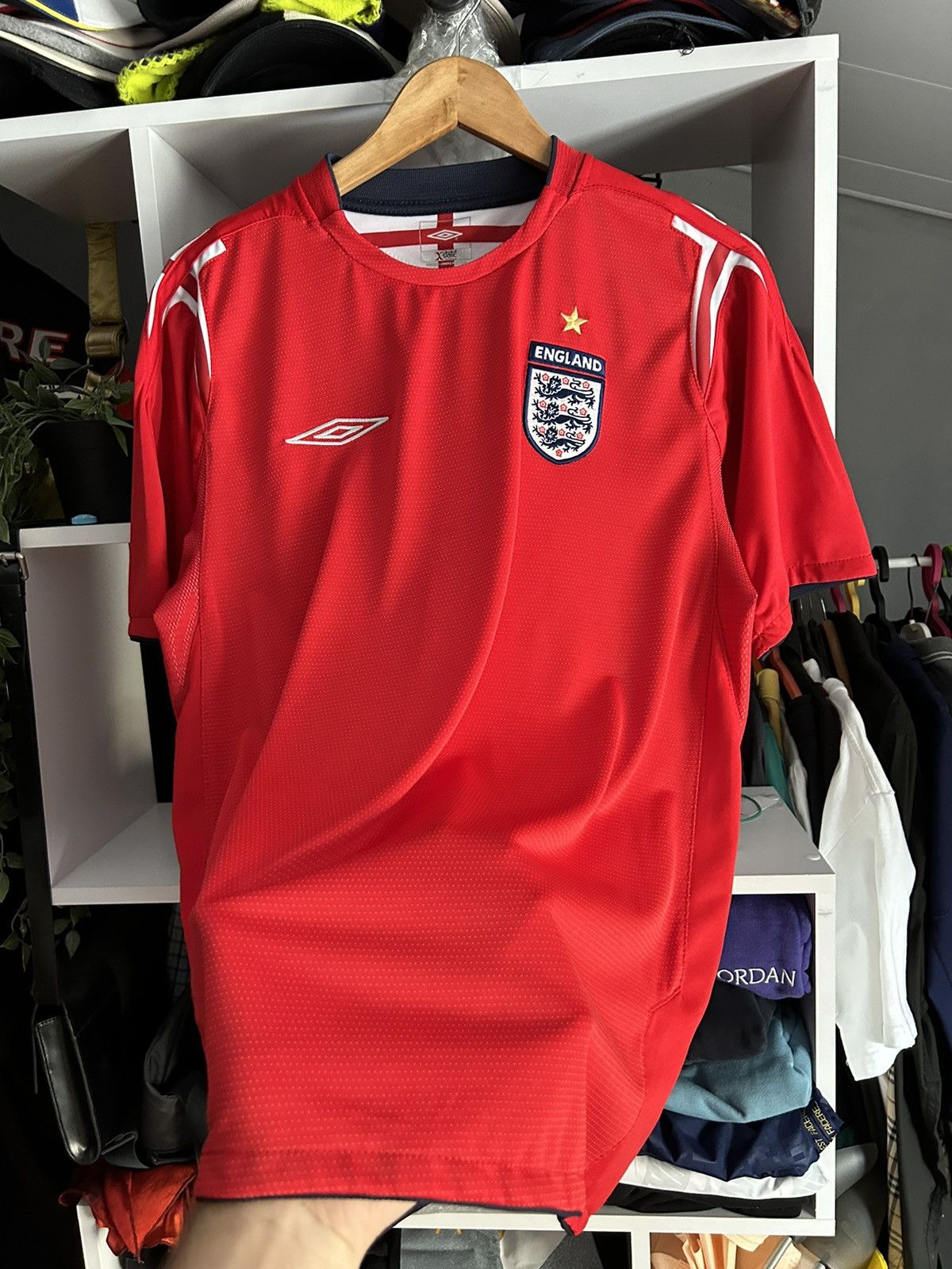 Other England 2004/06 home umbro soccer jersey shirt Size US M / EU 48-50 / 2 - 3 Thumbnail