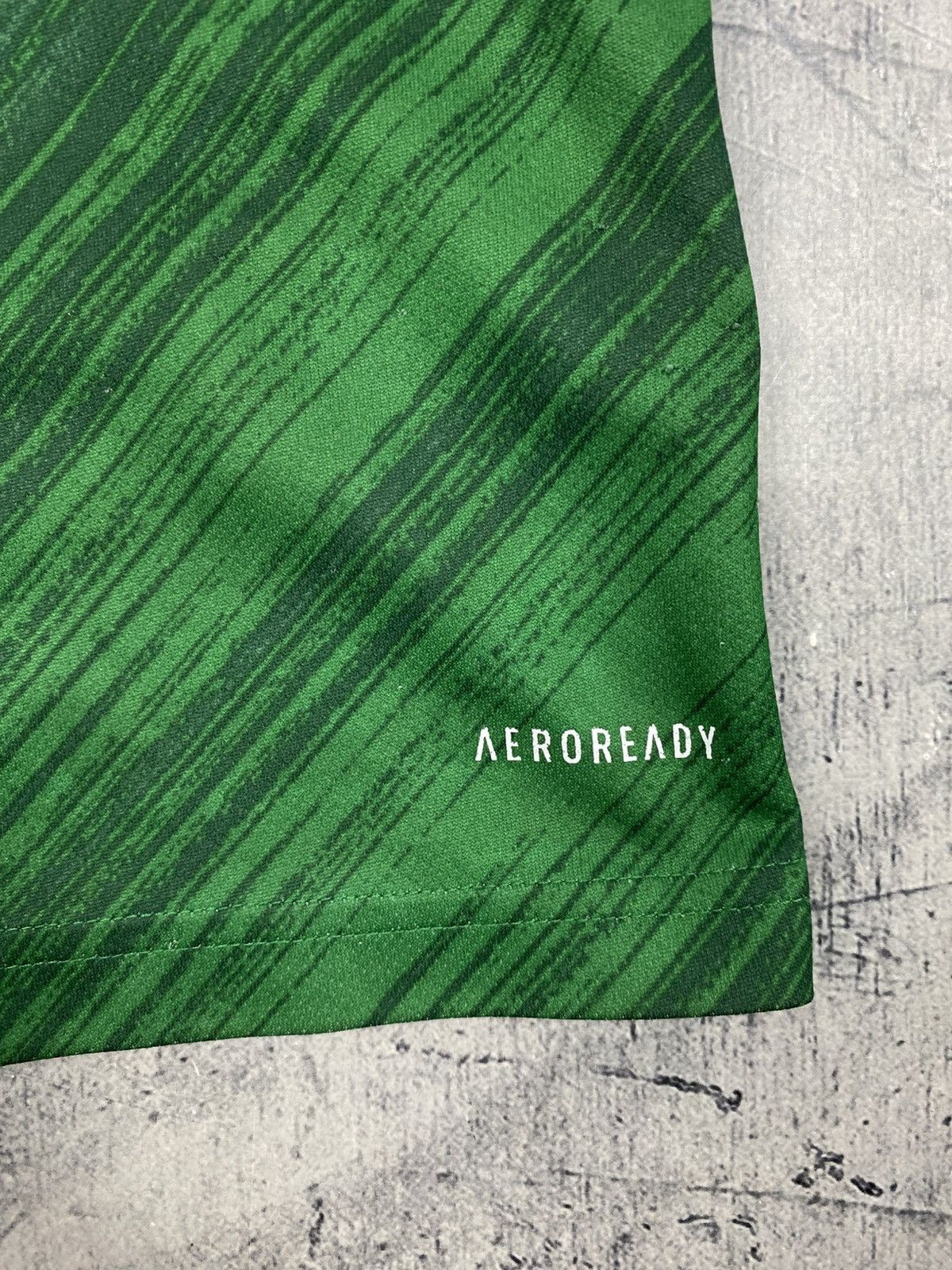 Adidas Adidas Northern Ireland 2020-22 Home Football Shirt Jersey Size US M / EU 48-50 / 2 - 8 Thumbnail