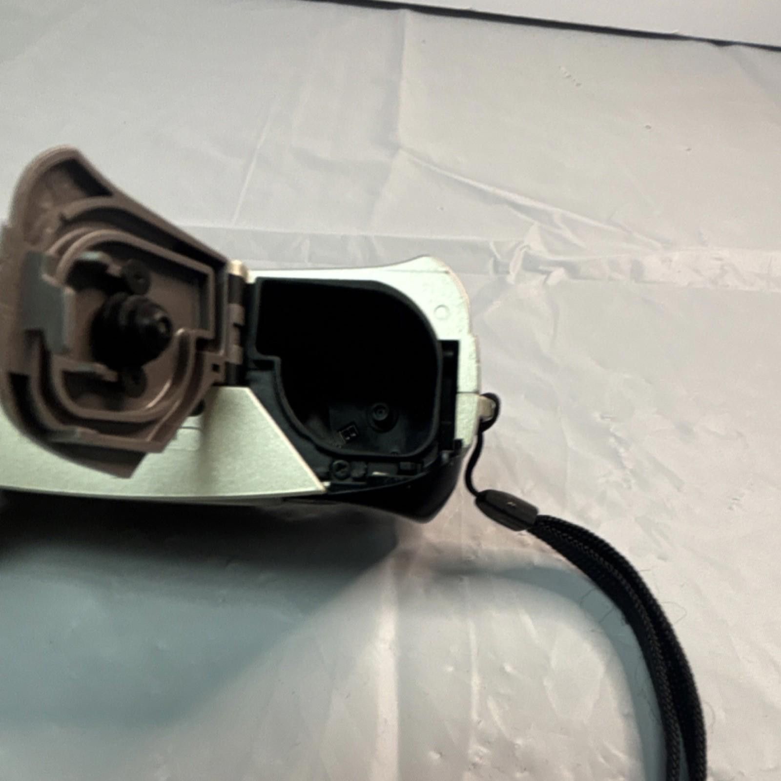 Nikon Nikon Nuvis 200 APS Point & Shoot Camera Size ONE SIZE - 6 Thumbnail
