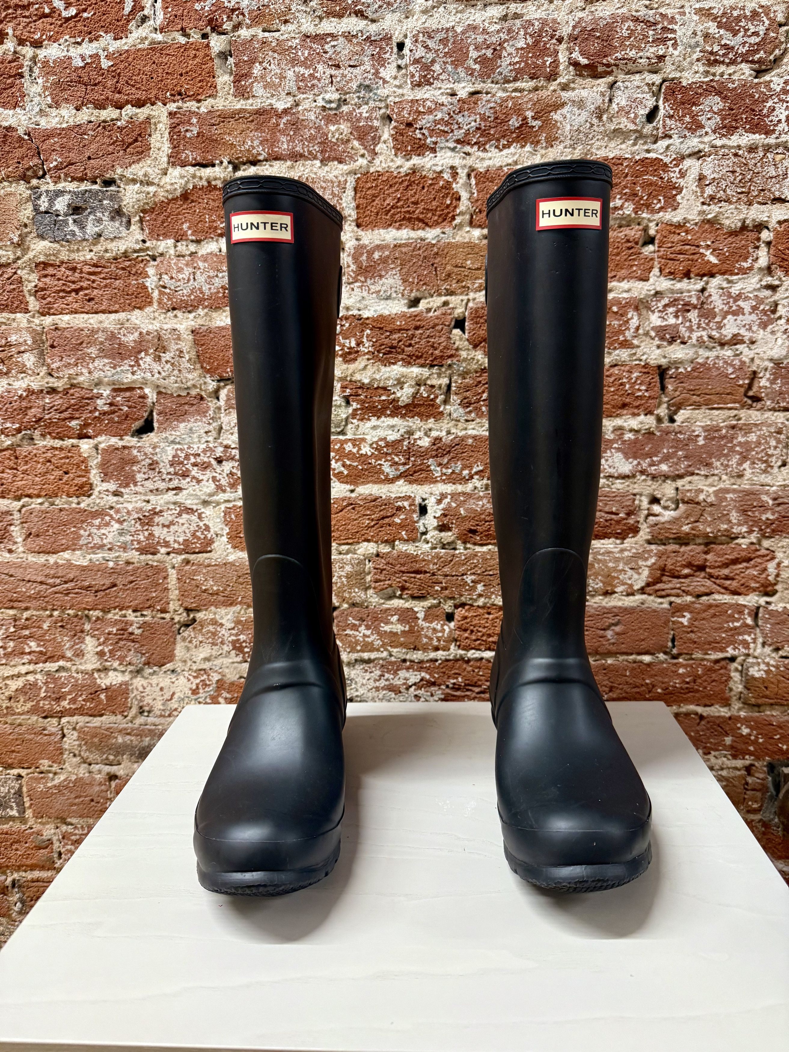 Hunter Hunter Women's Original Tall Rain Boot, Black, US 9 Size US 9 / IT 39 - 1 Thumbnail