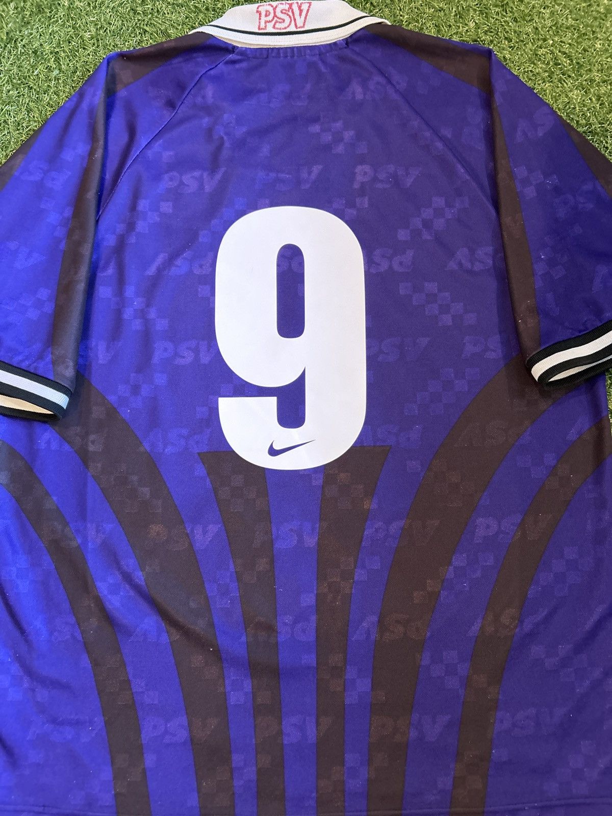Nike 96/97 PSV Eindhoven Away Shirt Size US XL / EU 56 / 4 - 1 Thumbnail