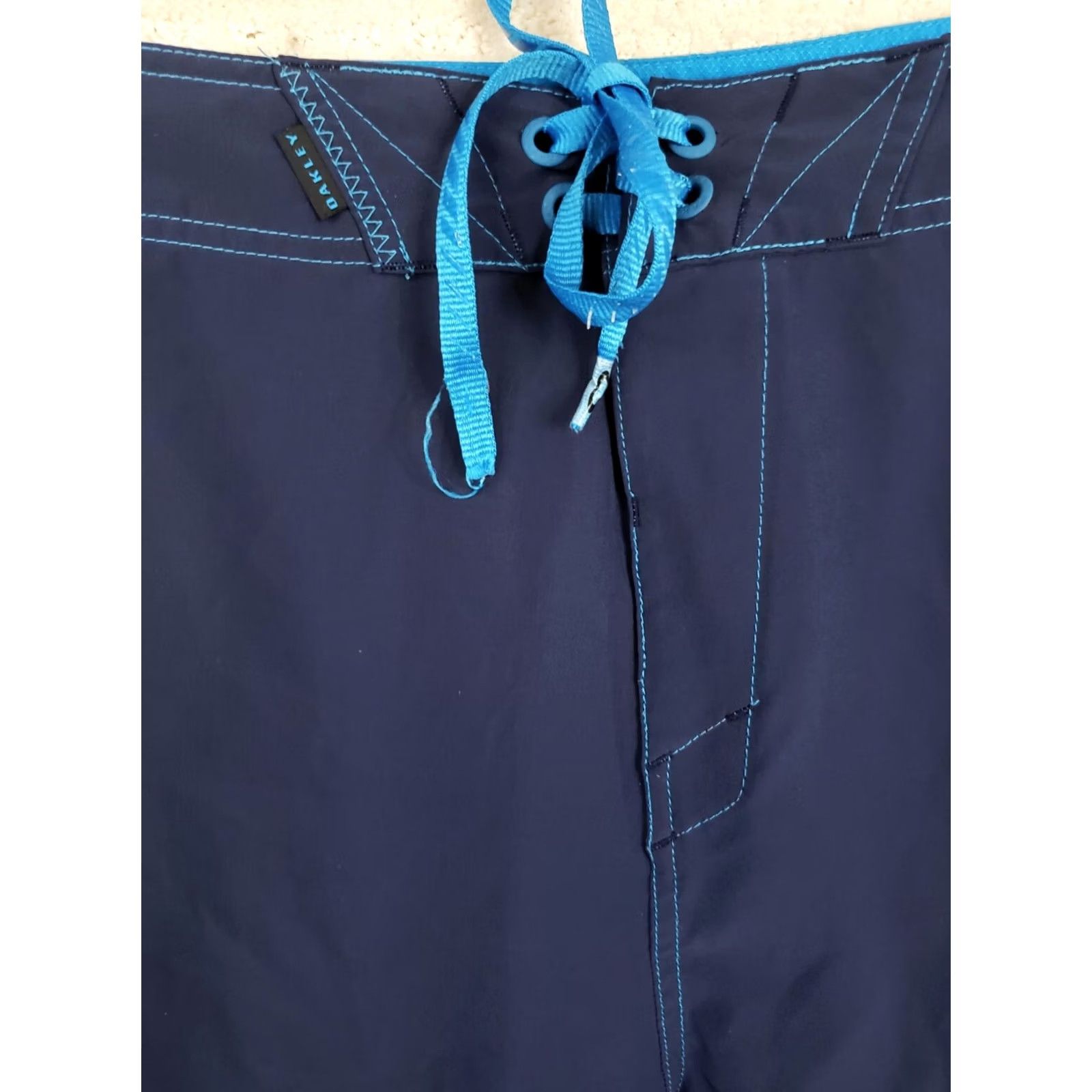Oakley Oakley Board Shorts Men’s 38x11.5 Blue Surf Beach Swimsuit Drawstring Unlined Pockets Inside Pockets 100% Polyester Regular Mens Size US 38 / EU 54 - 3 Thumbnail