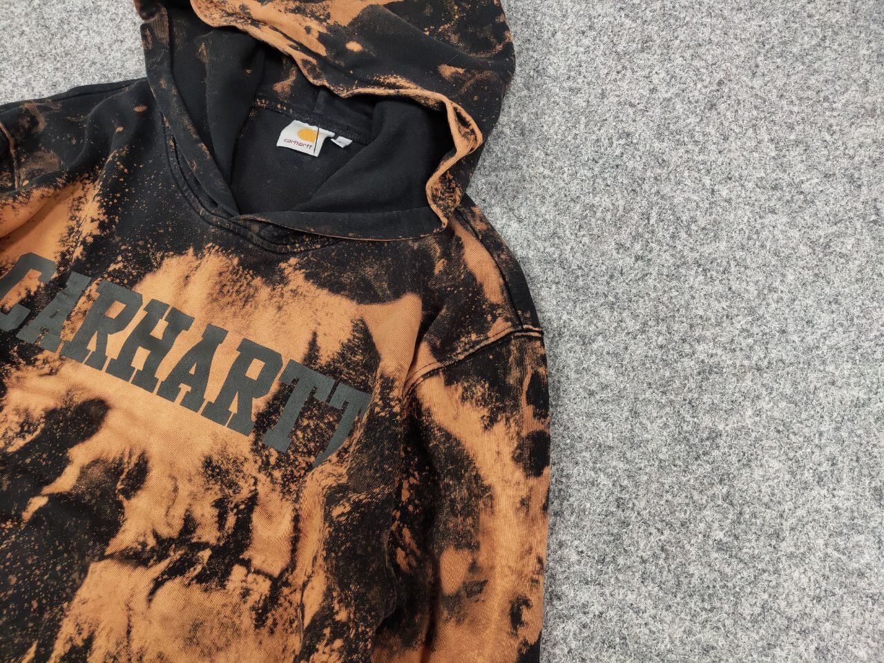 Carhartt Carhartt Tie-dye Black Logo college Hooded Sweat Vintage Size US M / EU 48-50 / 2 - 5 Thumbnail