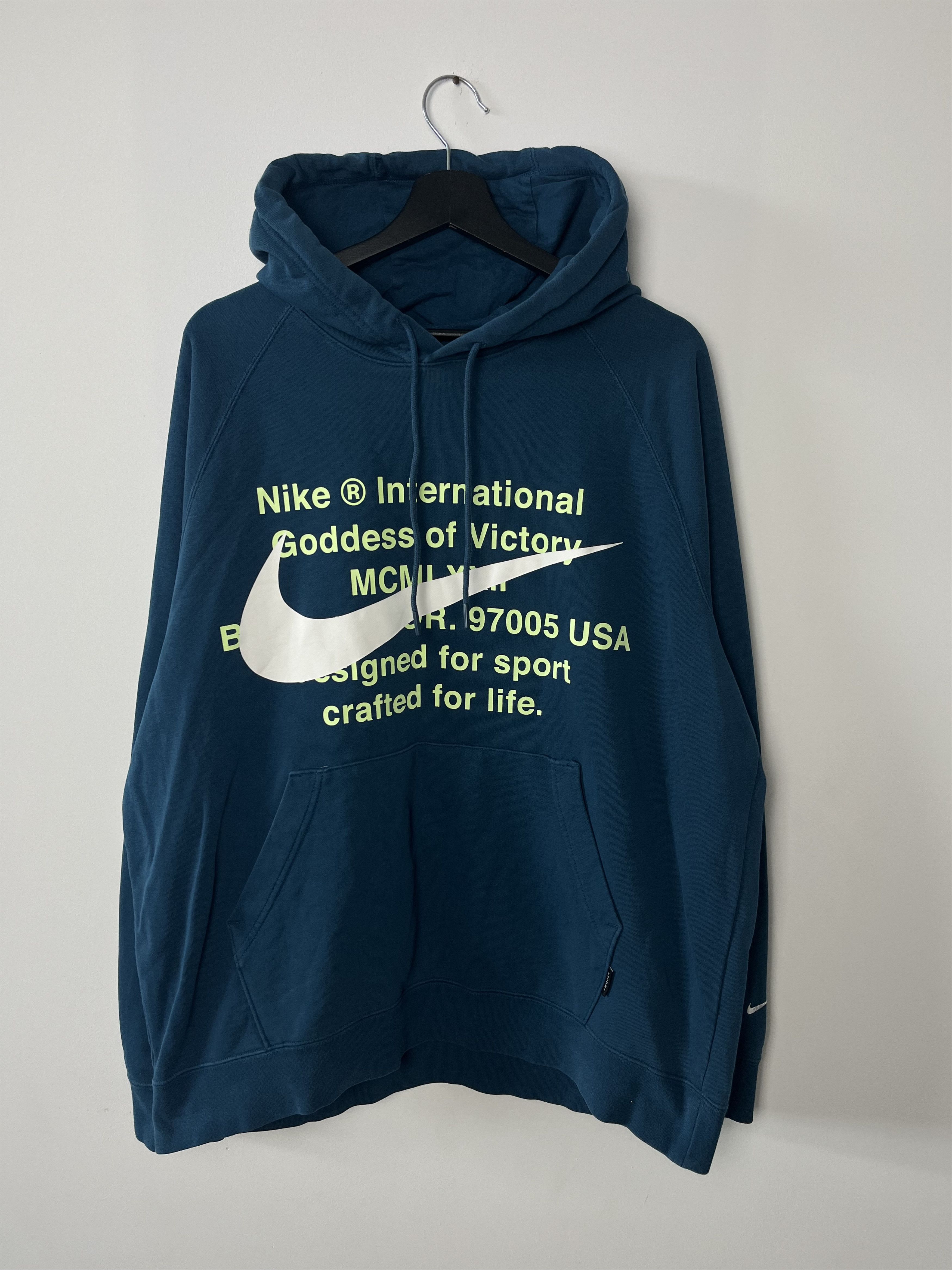★NOT4NERD★ Goddess Of Victory Crewneck Navy VICTORY CREW WOMEN'S - SPRING SPECIAL
