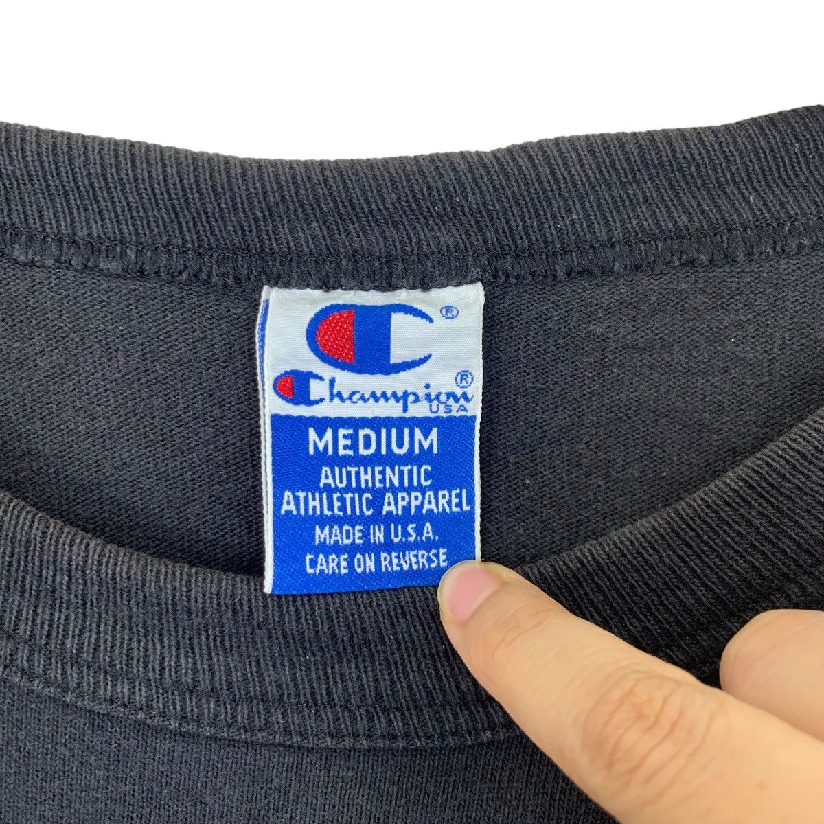 Champion Vintage 90’ CHAMPION SCRIPT Logo Single Stitches Tee Shirt Size M / US 6-8 / IT 42-44 - 6 Thumbnail