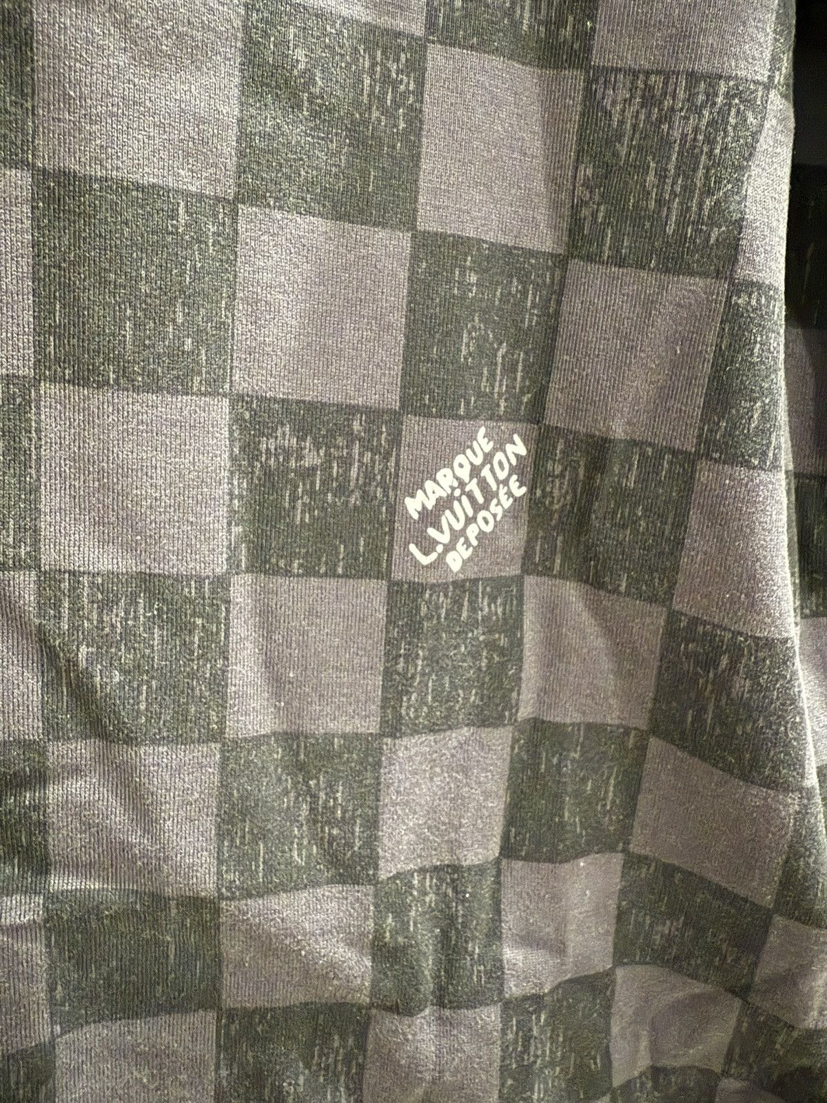 Louis Vuitton Louis Vuitton Damier Logo T Shirt Size US XL / EU 56 / 4 - 2 Thumbnail