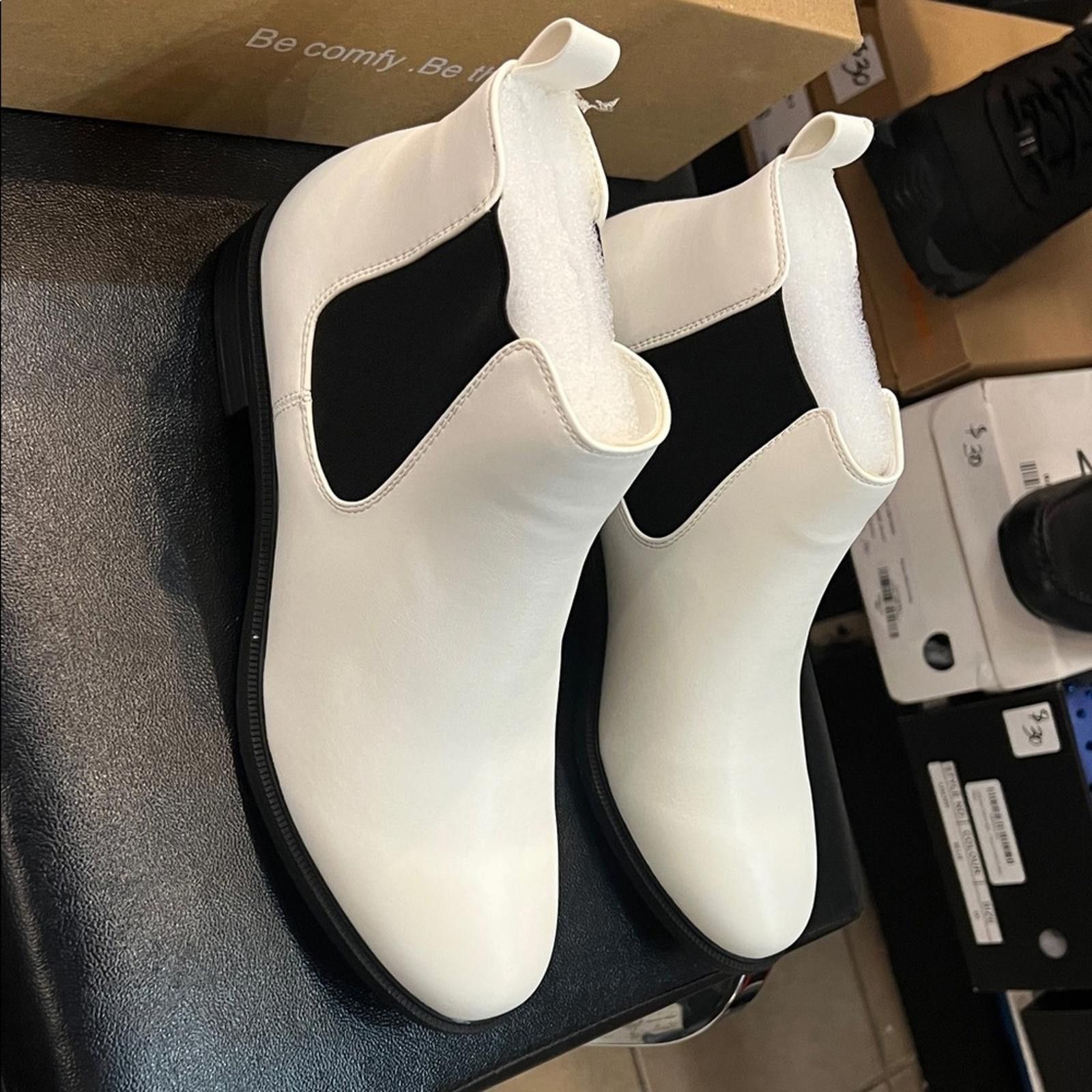 Other Elegant White Ankle Boots Size US 8.5 / IT 38.5 - 2 Thumbnail
