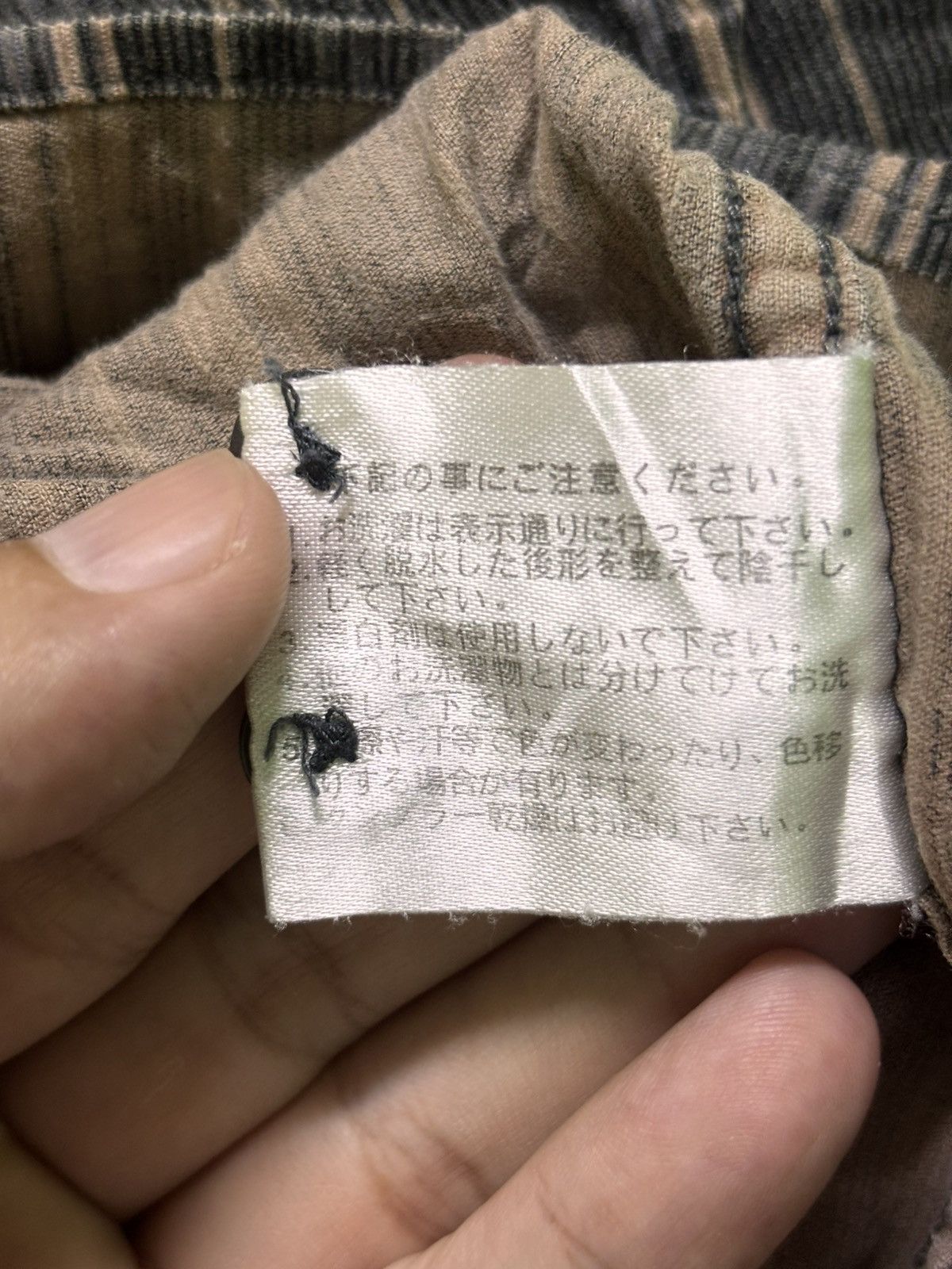 Japanese Brand Japanese Brand C.D.X Button Up Corduroy Shirt Size US L / EU 52-54 / 3 - 18 Thumbnail