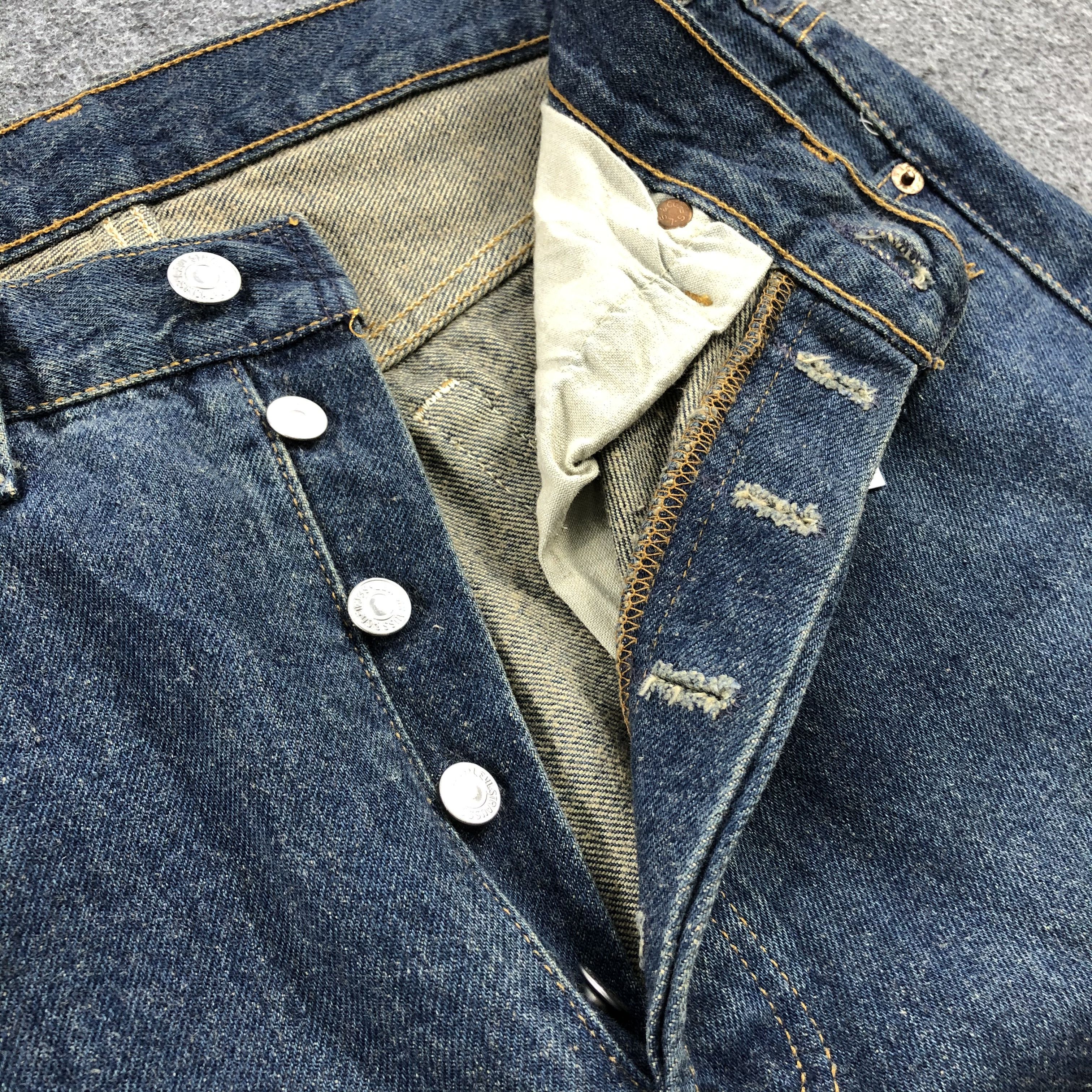 Levi's × Vintage Vintage 90s Levis 501 Jeans-JM1347 Size US 31 - 8 Thumbnail