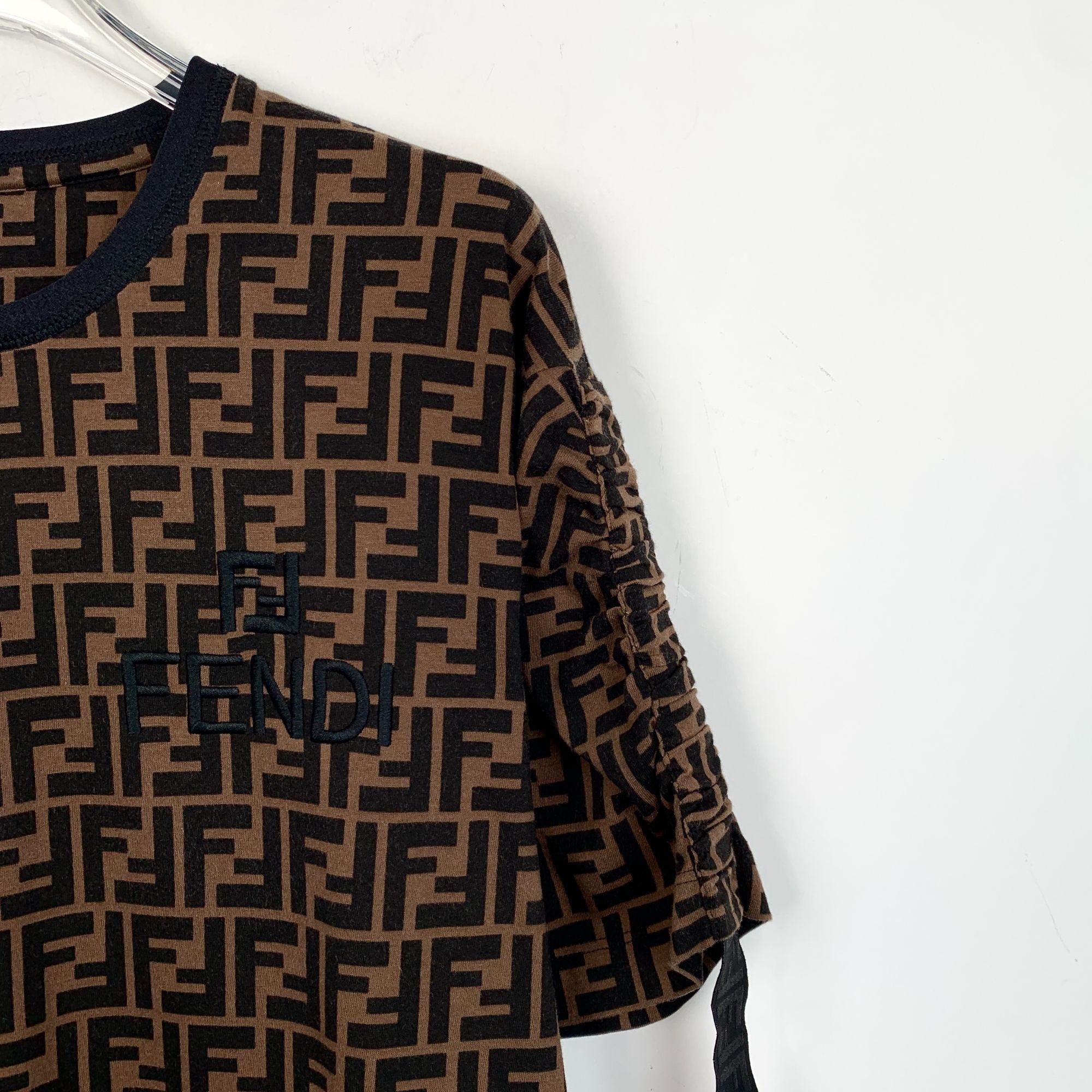 Fendi H14294 Fendi Logo Print Brown & Black Short Sleeve T-Shirt Size US XS / EU 42 / 0 - 3 Thumbnail