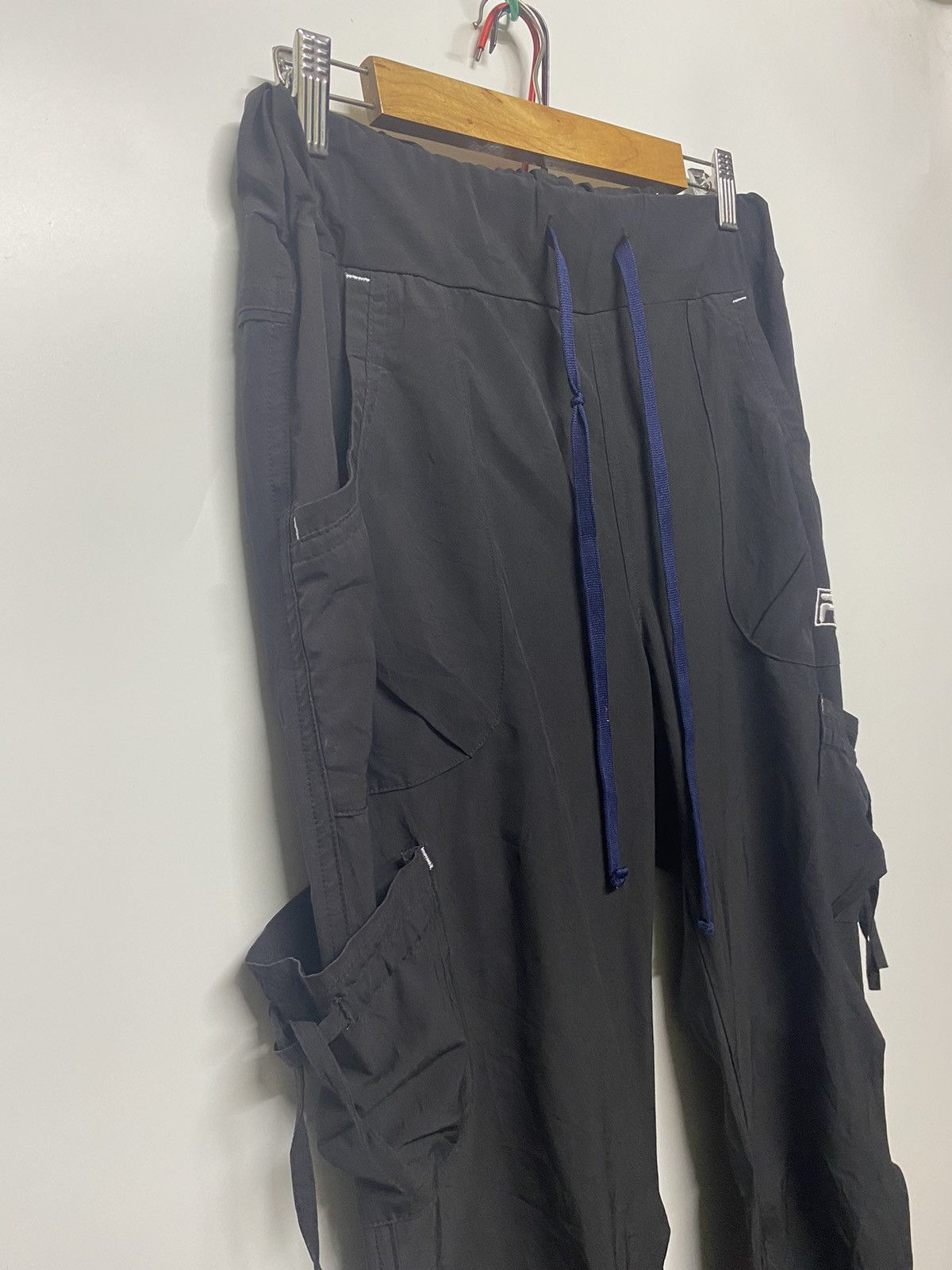 Designer × Fila FILA Multi Pocket Cargo Flare Leg Pants Size 28" / US 6 / IT 42 - 12 Thumbnail