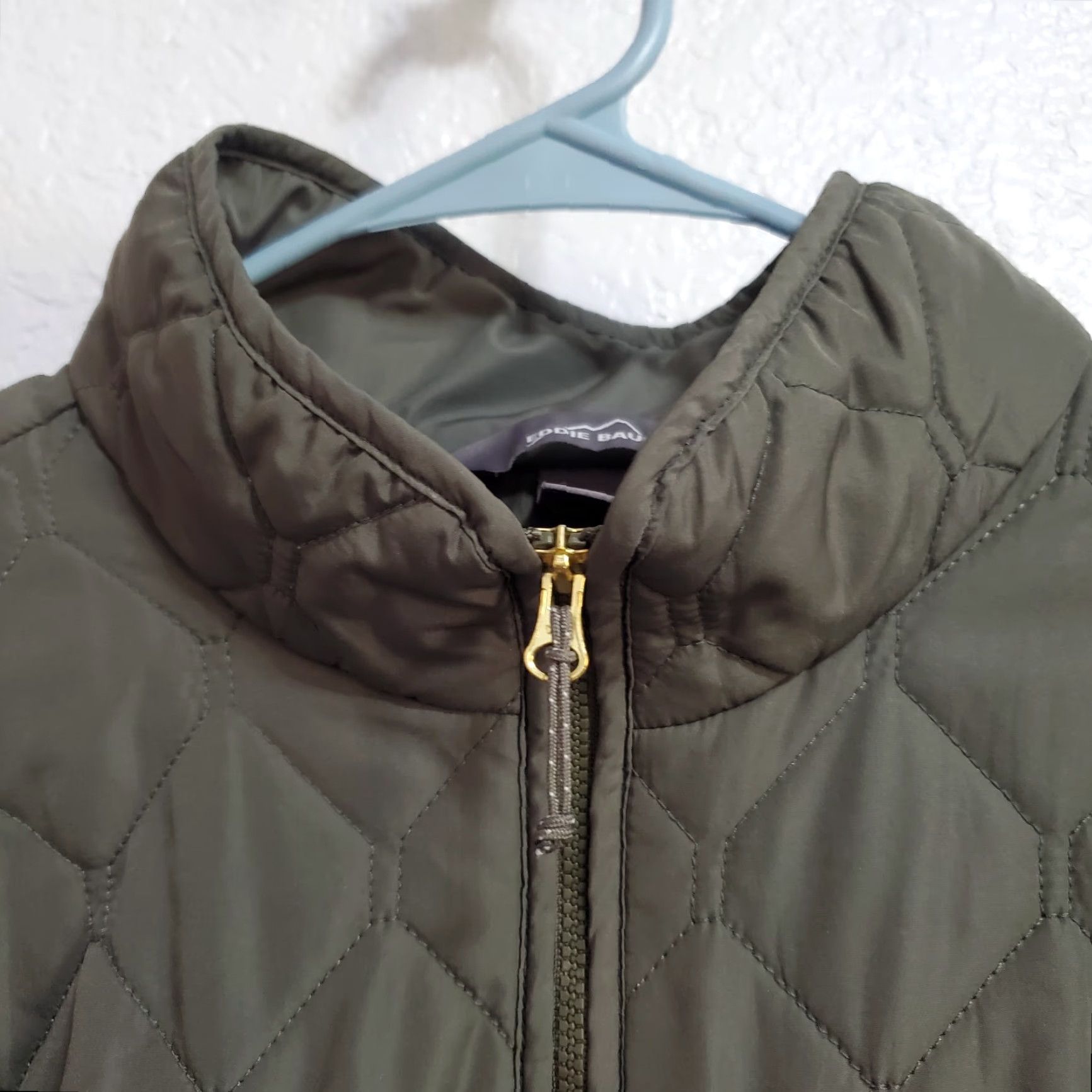 Eddie Bauer Eddie Bauer Jacket Womens L Olive Green Full Zip Quilted Pockets Outdoor Fold Zipped Pockets Quilted Lightweight Seasonal Fall Spring Womens L Green Size L / US 10 / IT 46 - 4 Thumbnail