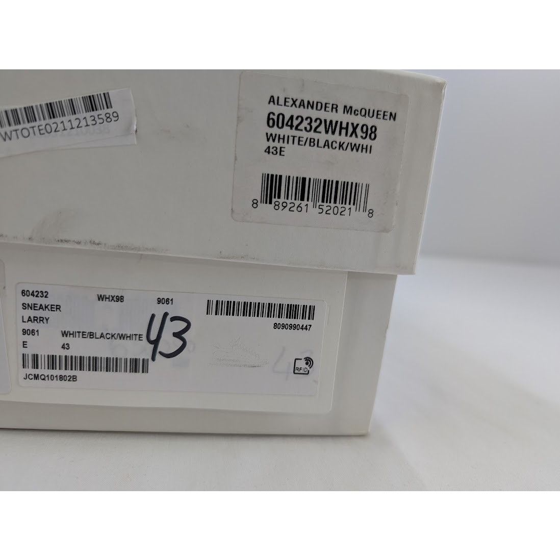 Alexander McQueen o1rshd1 Larry Sneakers in White/Black Size US 10 / EU 43 - 20 Thumbnail