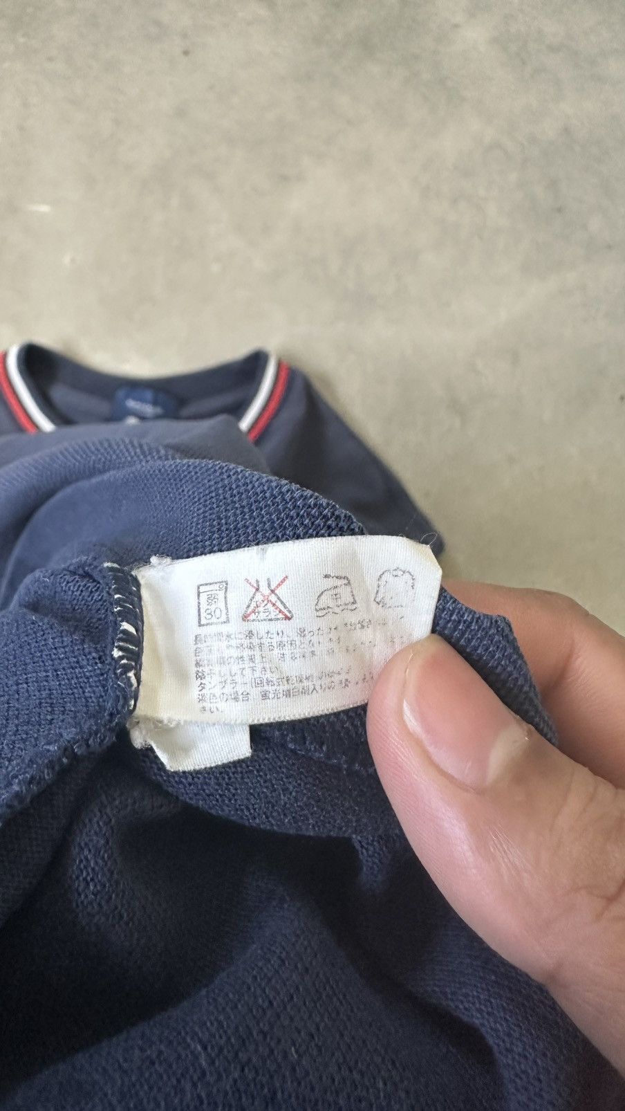 Fred Perry VINTAGE FRED PERRY MADE IN JAPAN TEE WELL FADED Size US S / EU 44-46 / 1 - 6 Thumbnail