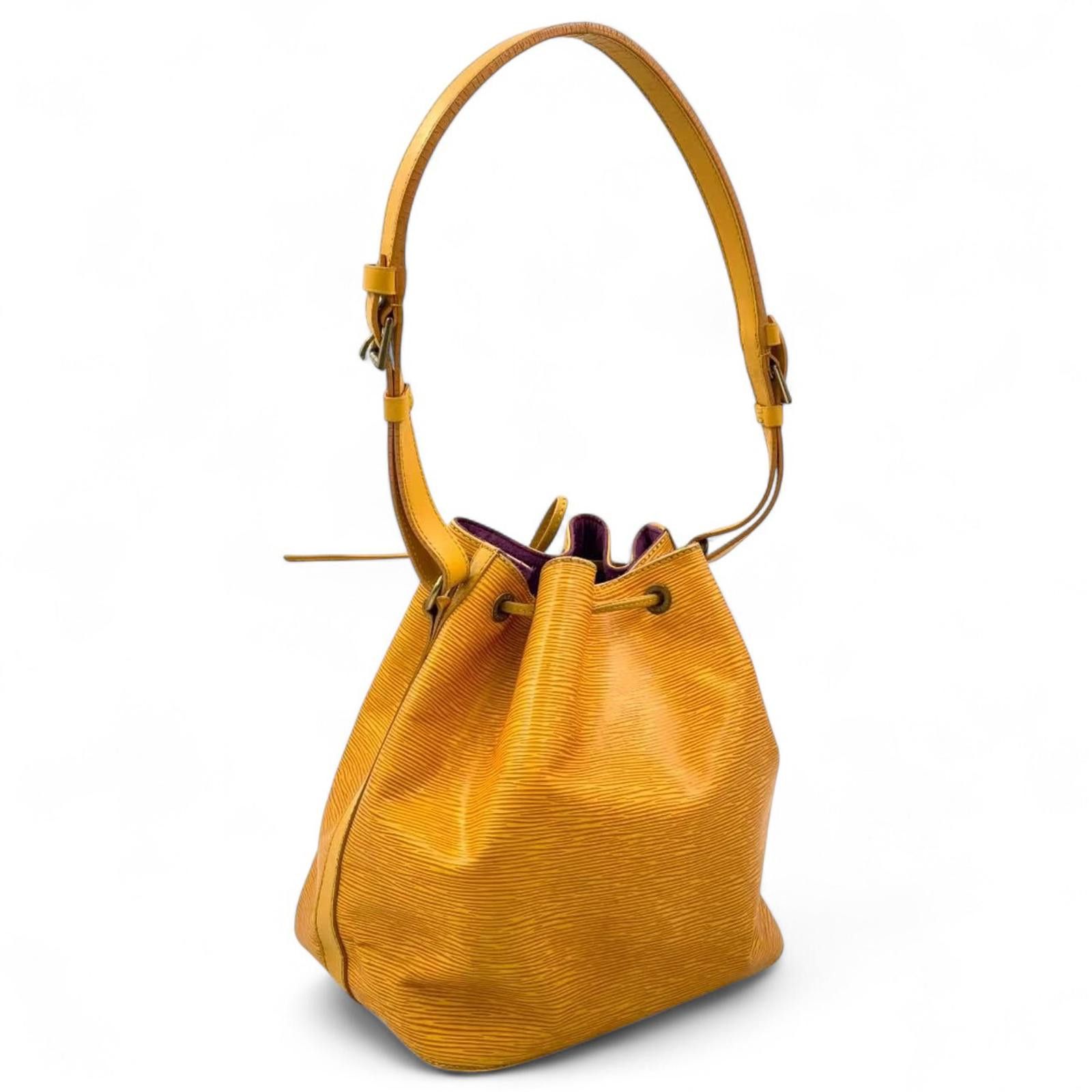 Louis Vuitton Louis Vuitton - Yellow Epi Leather Bucket Bag Size ONE SIZE - 4 Thumbnail