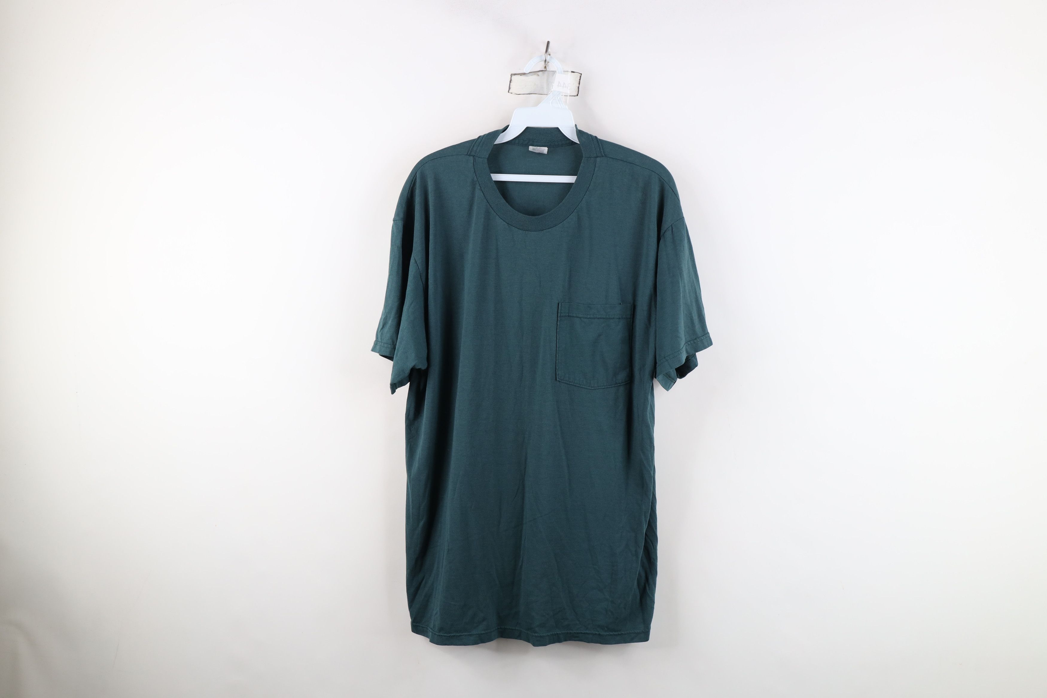 Vintage Vintage 90s Streetwear Short Sleeve Pocket T-Shirt Green Size US XL / EU 56 / 4 - 1 Thumbnail