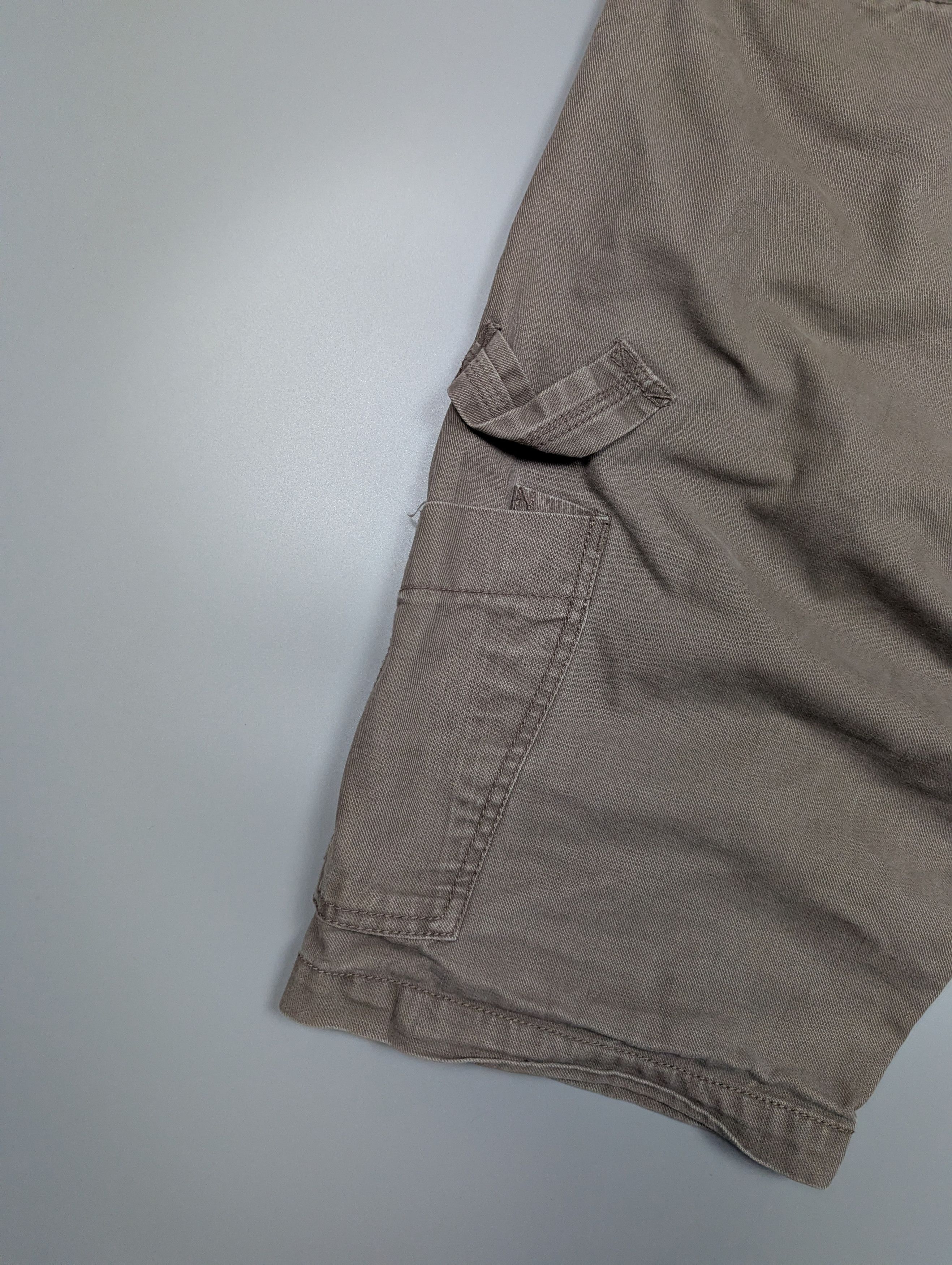 Levi's × Vintage LEVIS Vintage Men's Shabby Gray Cargo Shorts Bermuda W34 Size US 34 / EU 50 - 7 Thumbnail