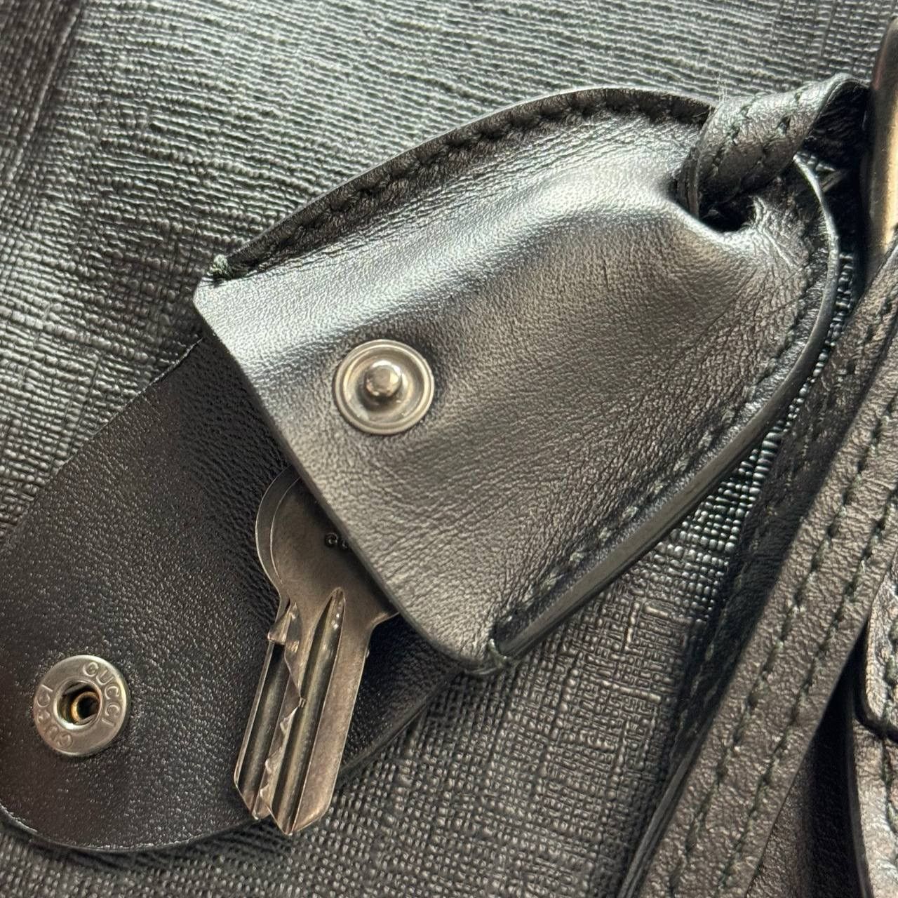 Gucci Gucci GG Large Supreme Duffle Bag Gray Black Keys Strap Lock Size ONE SIZE - 8 Thumbnail