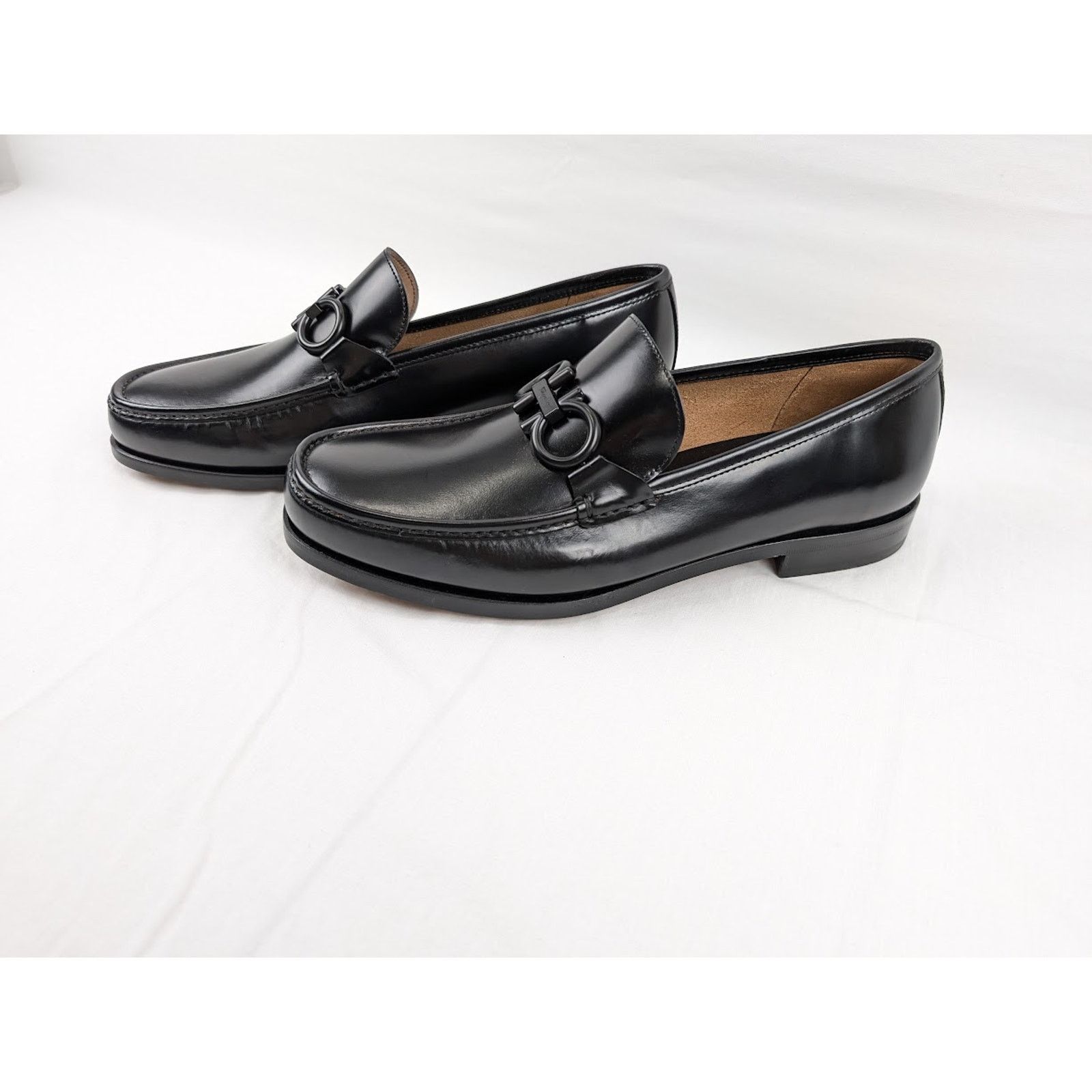 Salvatore Ferragamo o1rshd1 Rolo 10 Loafers in Nero Size US 11 / EU 44 - 19 Thumbnail