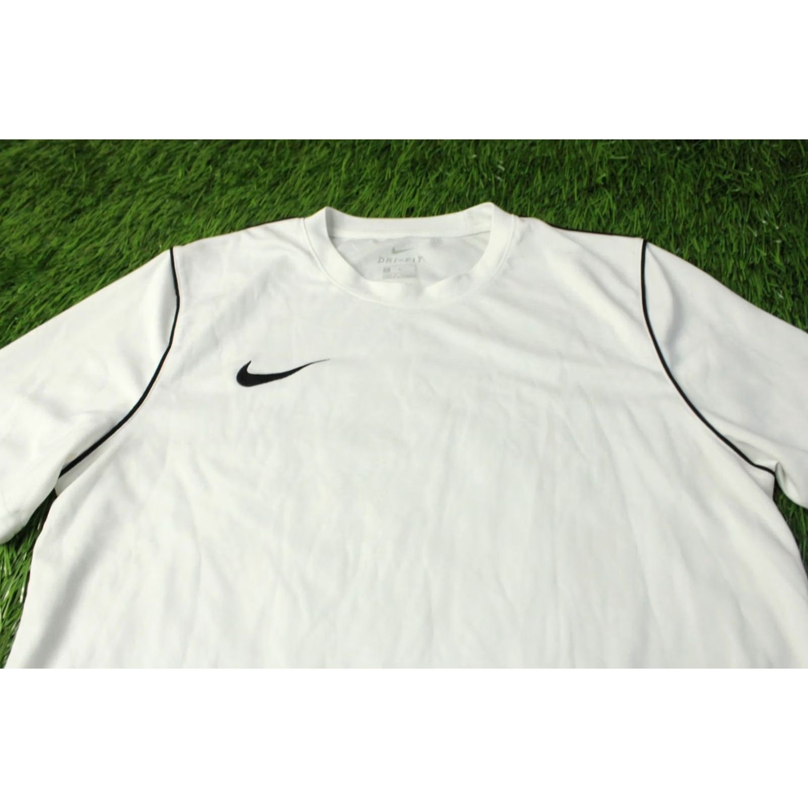 Nike NIKE Dri-FIT Park Original 2020 MEN Football Training Shirt Jersey Tee SIZE L White and Black Football Short Sleeve Crew Neck Nike Park Shirt Mens L Size US L / EU 52-54 / 3 - 2 Thumbnail