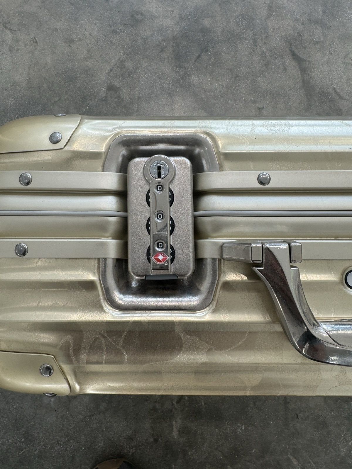 Bape × Rimowa BAPE x RIMOWA Carry On Luggage Size ONE SIZE - 8 Thumbnail