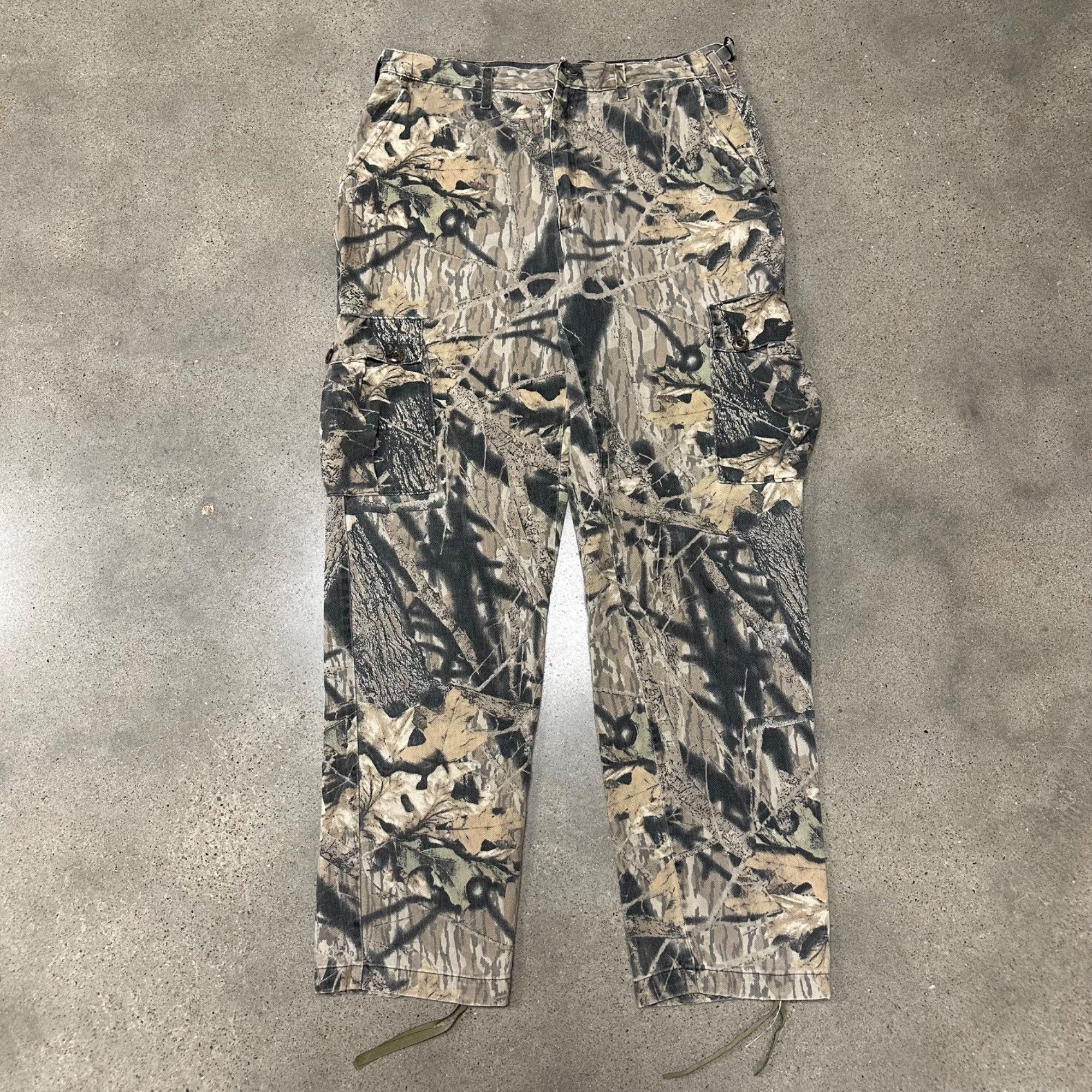 Mossy Oaks × Vintage Vintage Mossy Oak Breakup Camo Cargo Pants Size US 32 / EU 48 - 1 Thumbnail